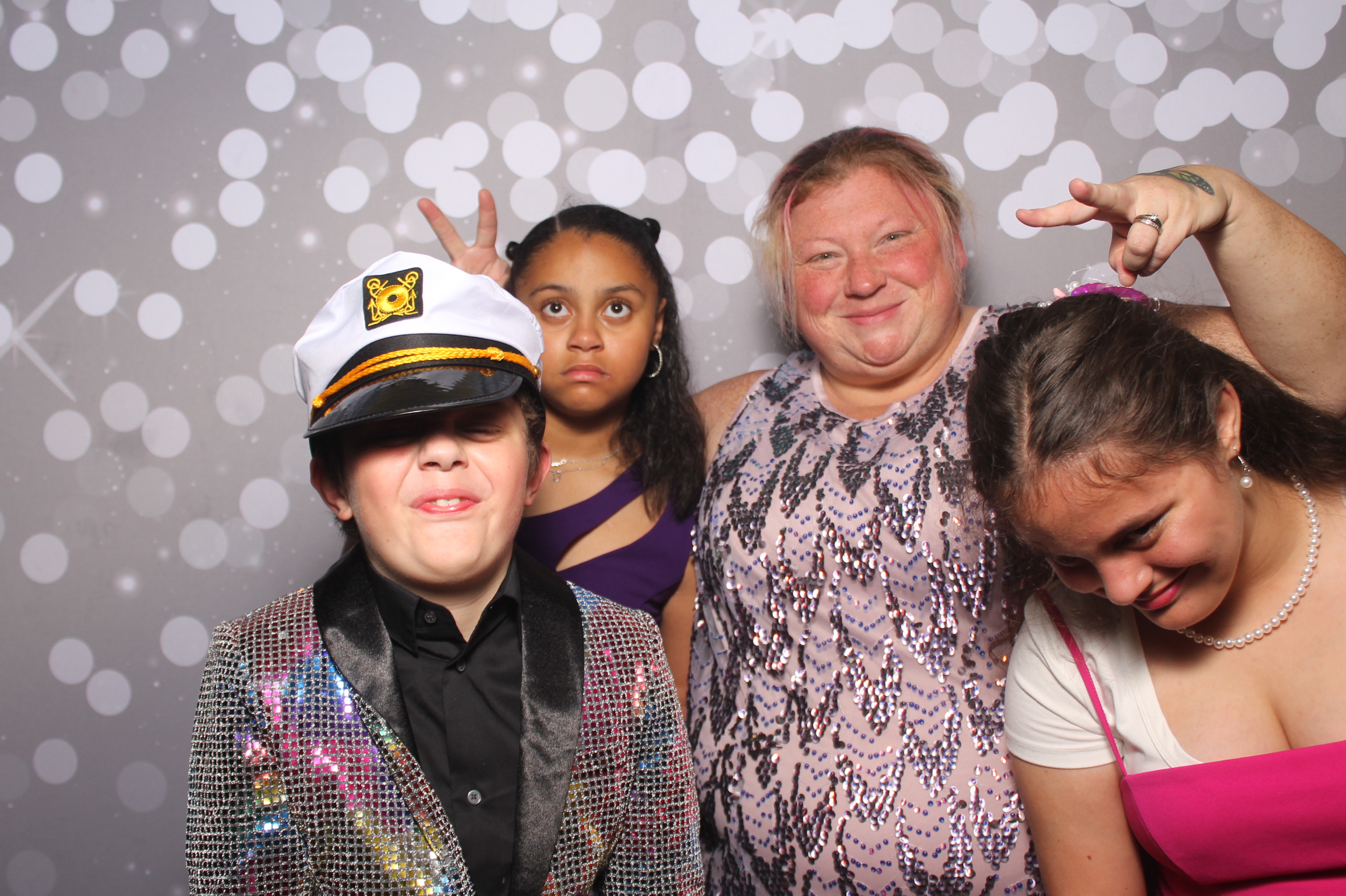 6th District Prom | View more photos from the event at gallery.photoboothcincy.com/u/PhotoBoothCincy/6th-District-Prom