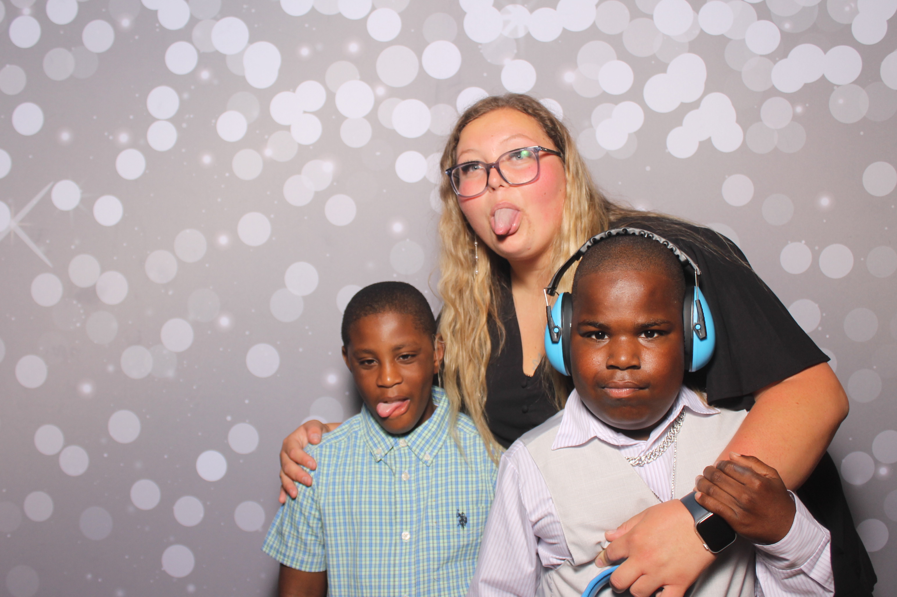6th District Prom | View more photos from the event at gallery.photoboothcincy.com/u/PhotoBoothCincy/6th-District-Prom