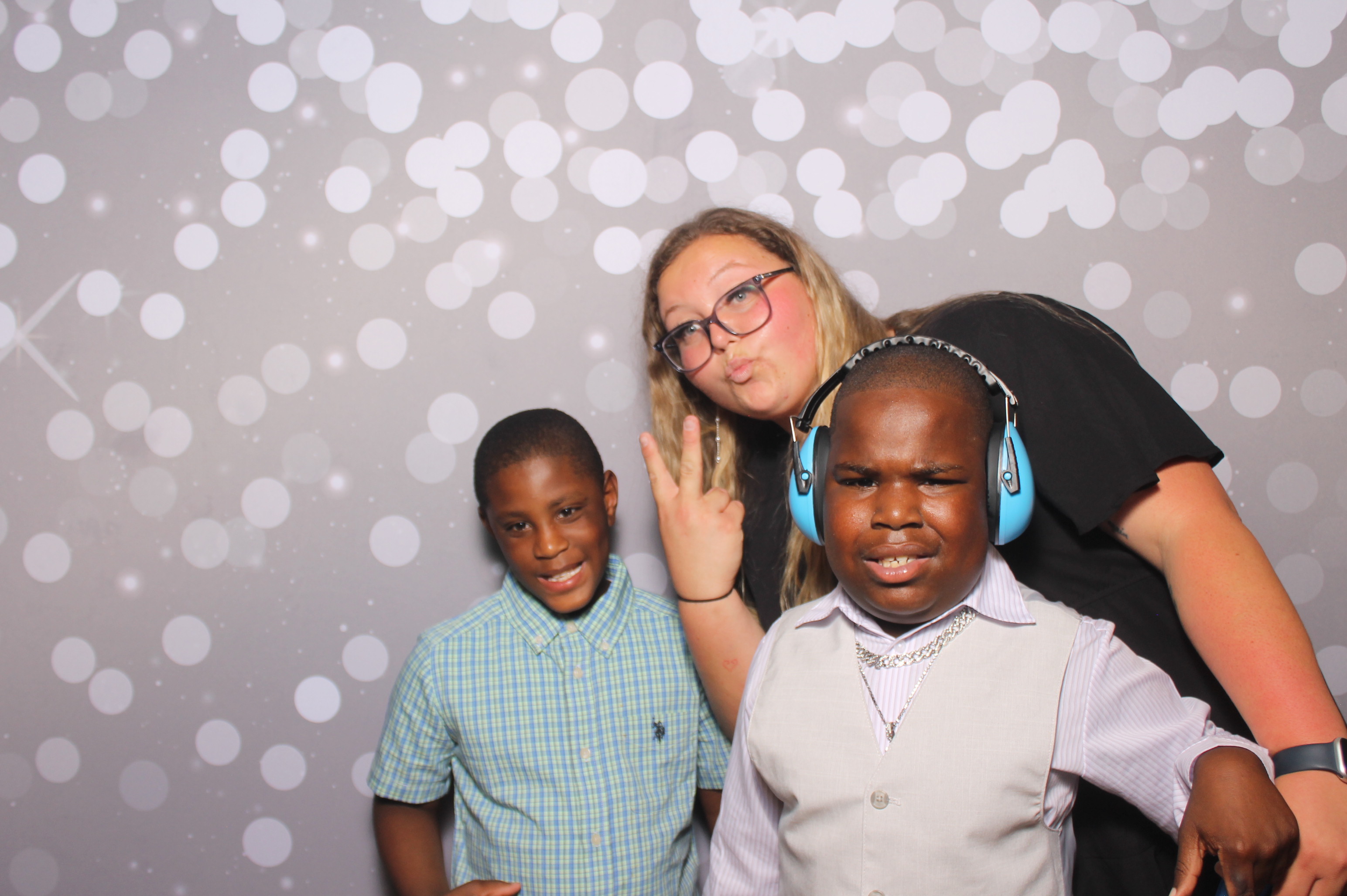 6th District Prom | View more photos from the event at gallery.photoboothcincy.com/u/PhotoBoothCincy/6th-District-Prom