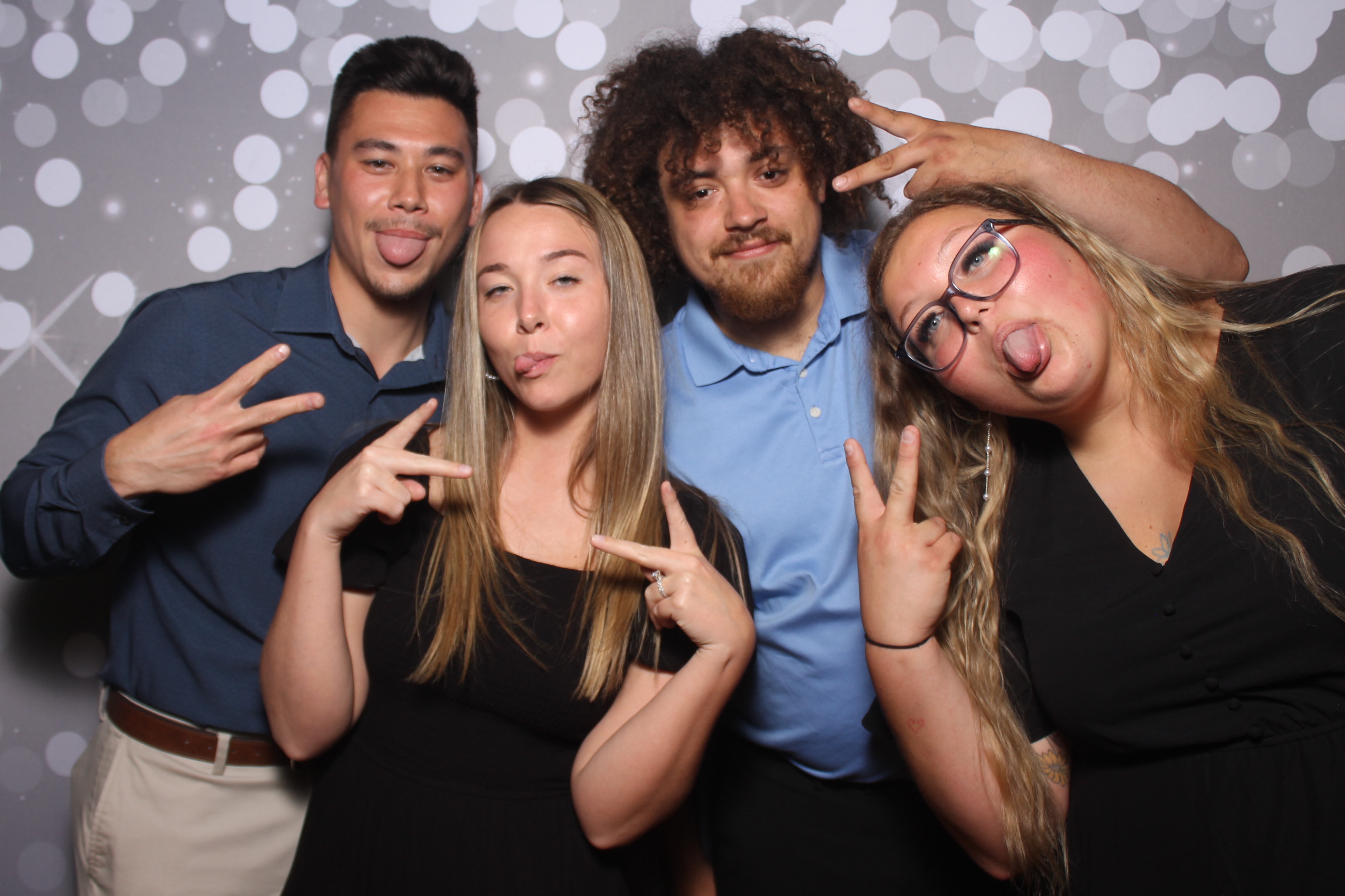 6th District Prom | View more photos from the event at gallery.photoboothcincy.com/u/PhotoBoothCincy/6th-District-Prom