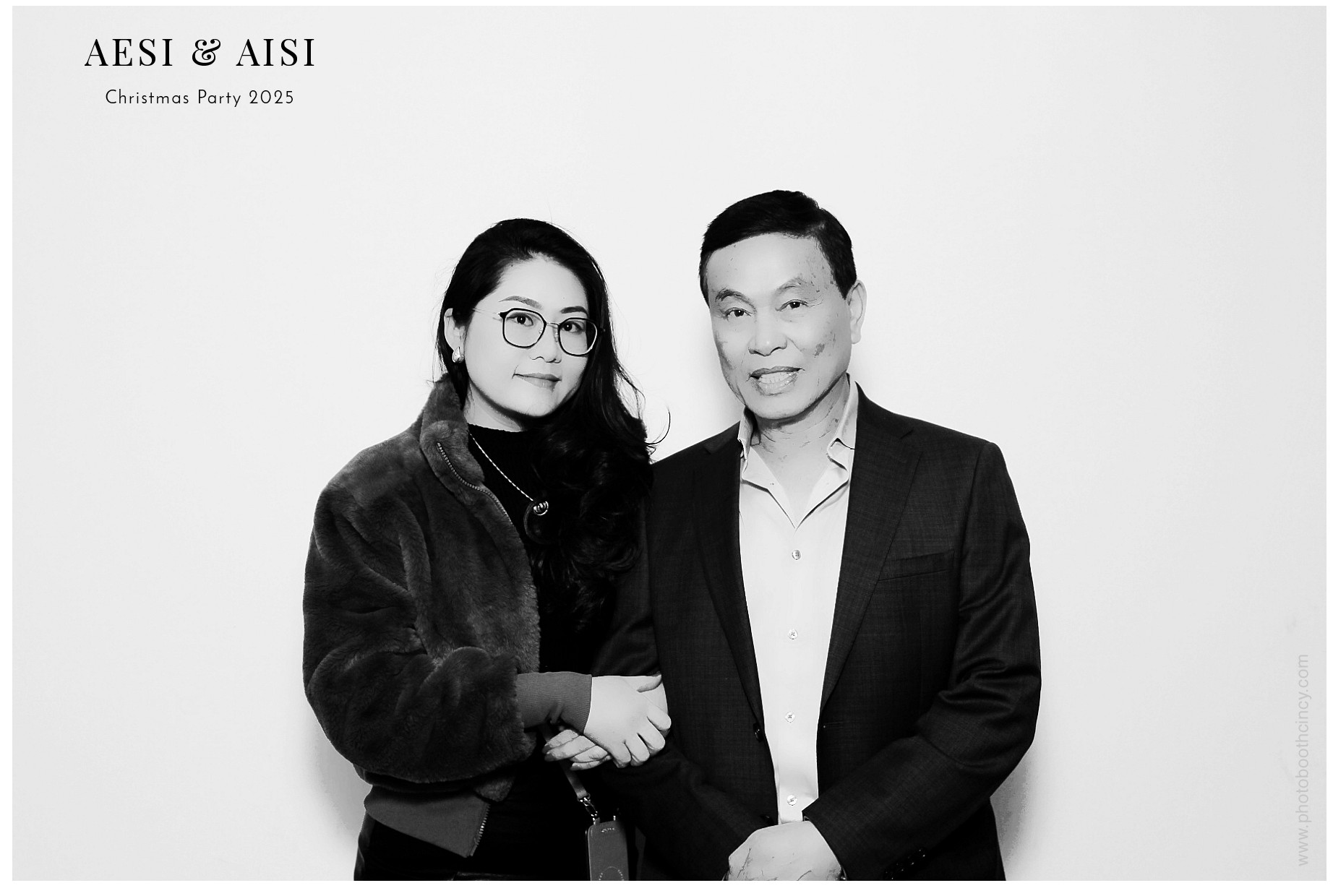 AESI & AISI Christmas party | View more photos from the event at gallery.photoboothcincy.com/u/PhotoBoothCincy/AESI-AISI-Christmas-party