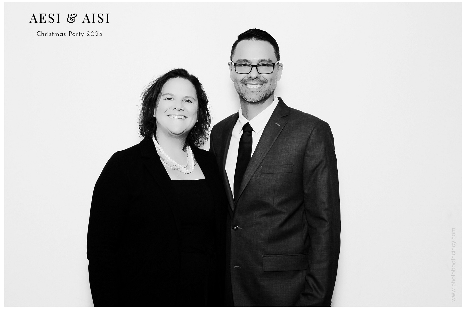 AESI & AISI Christmas party | View more photos from the event at gallery.photoboothcincy.com/u/PhotoBoothCincy/AESI-AISI-Christmas-party