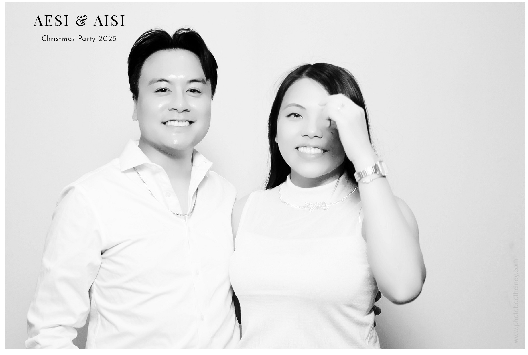 AESI & AISI Christmas party | View more photos from the event at gallery.photoboothcincy.com/u/PhotoBoothCincy/AESI-AISI-Christmas-party