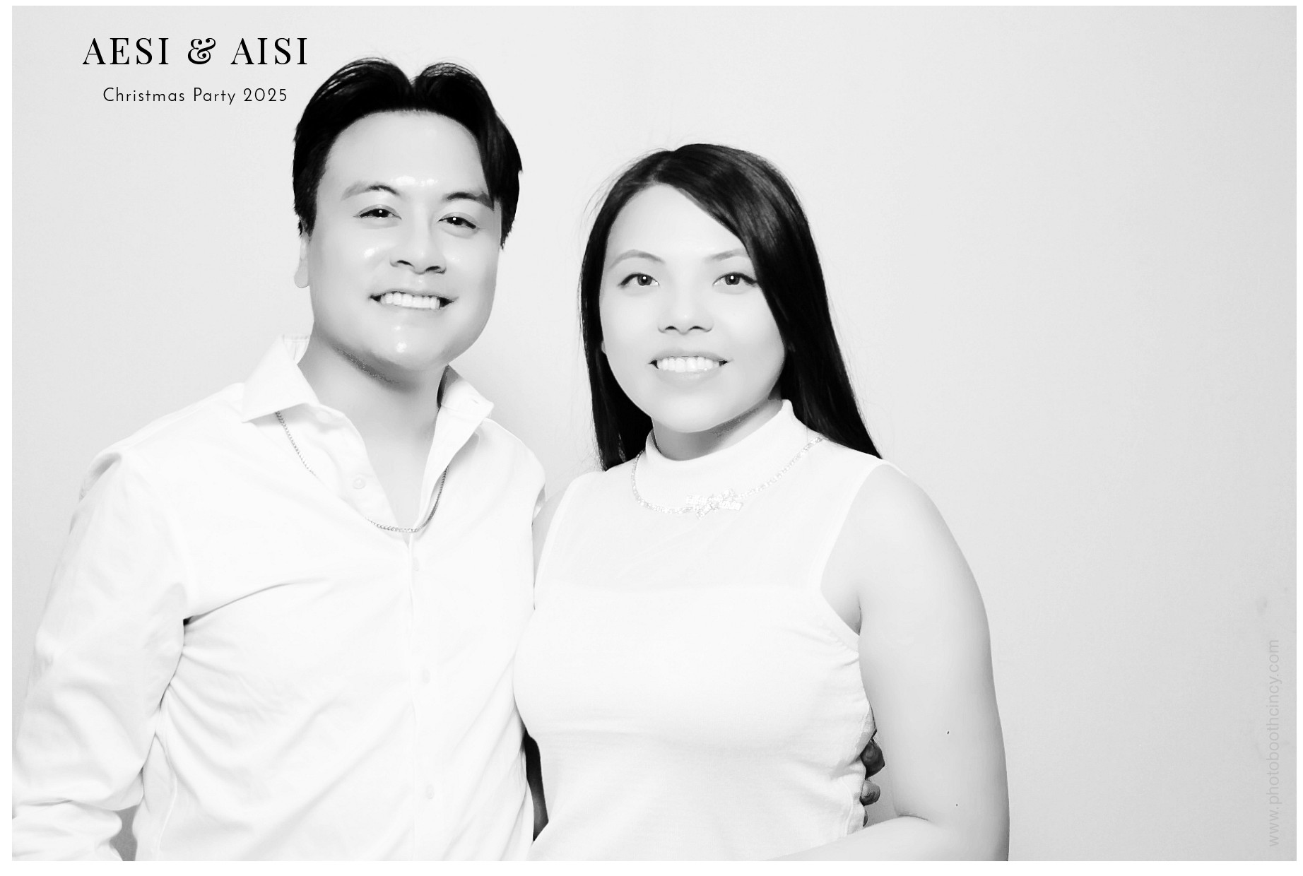 AESI & AISI Christmas party | View more photos from the event at gallery.photoboothcincy.com/u/PhotoBoothCincy/AESI-AISI-Christmas-party