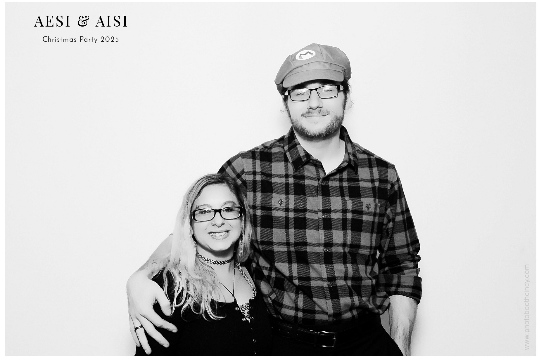 AESI & AISI Christmas party | View more photos from the event at gallery.photoboothcincy.com/u/PhotoBoothCincy/AESI-AISI-Christmas-party