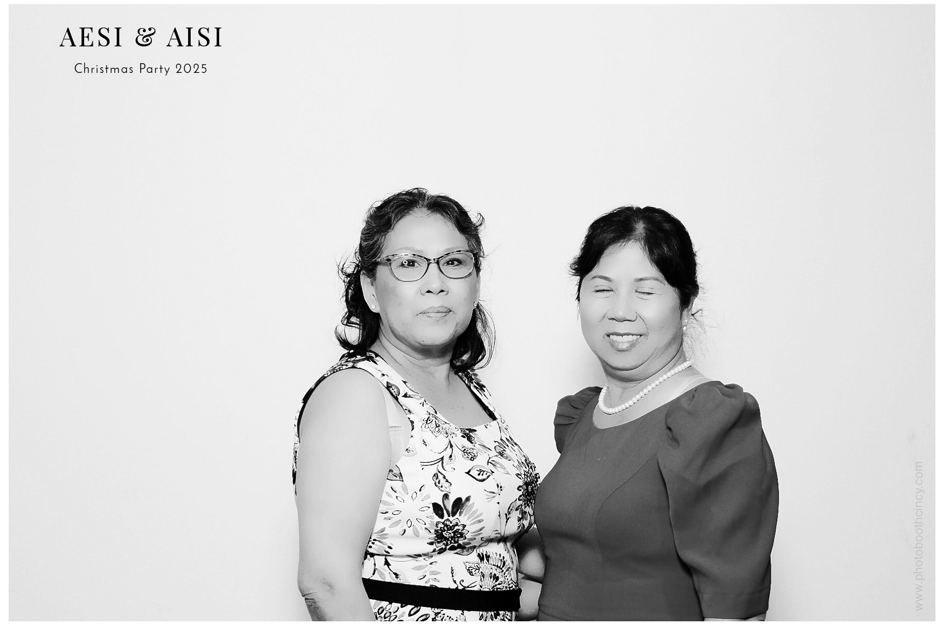 AESI & AISI Christmas party | View more photos from the event at gallery.photoboothcincy.com/u/PhotoBoothCincy/AESI-AISI-Christmas-party