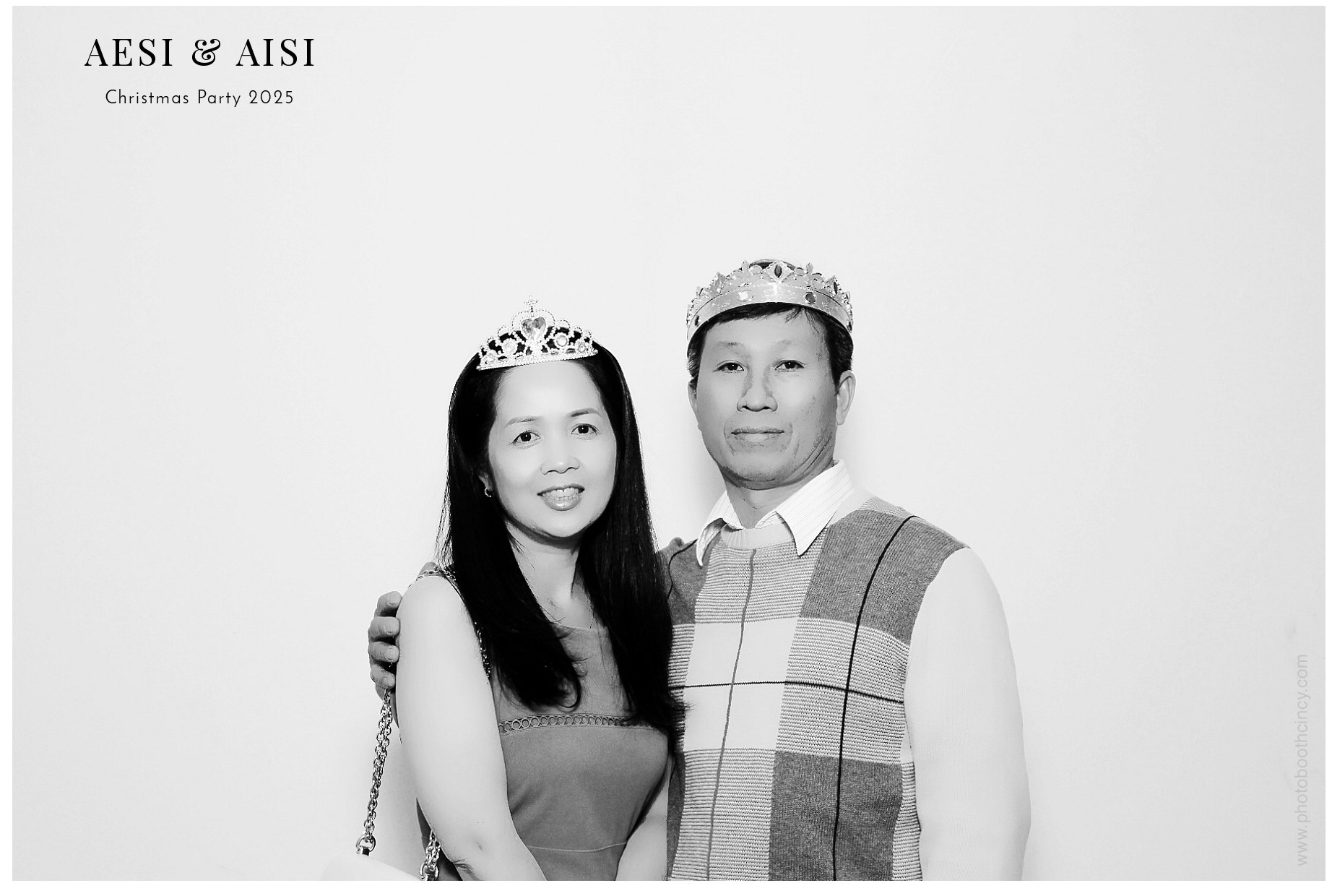 AESI & AISI Christmas party | View more photos from the event at gallery.photoboothcincy.com/u/PhotoBoothCincy/AESI-AISI-Christmas-party