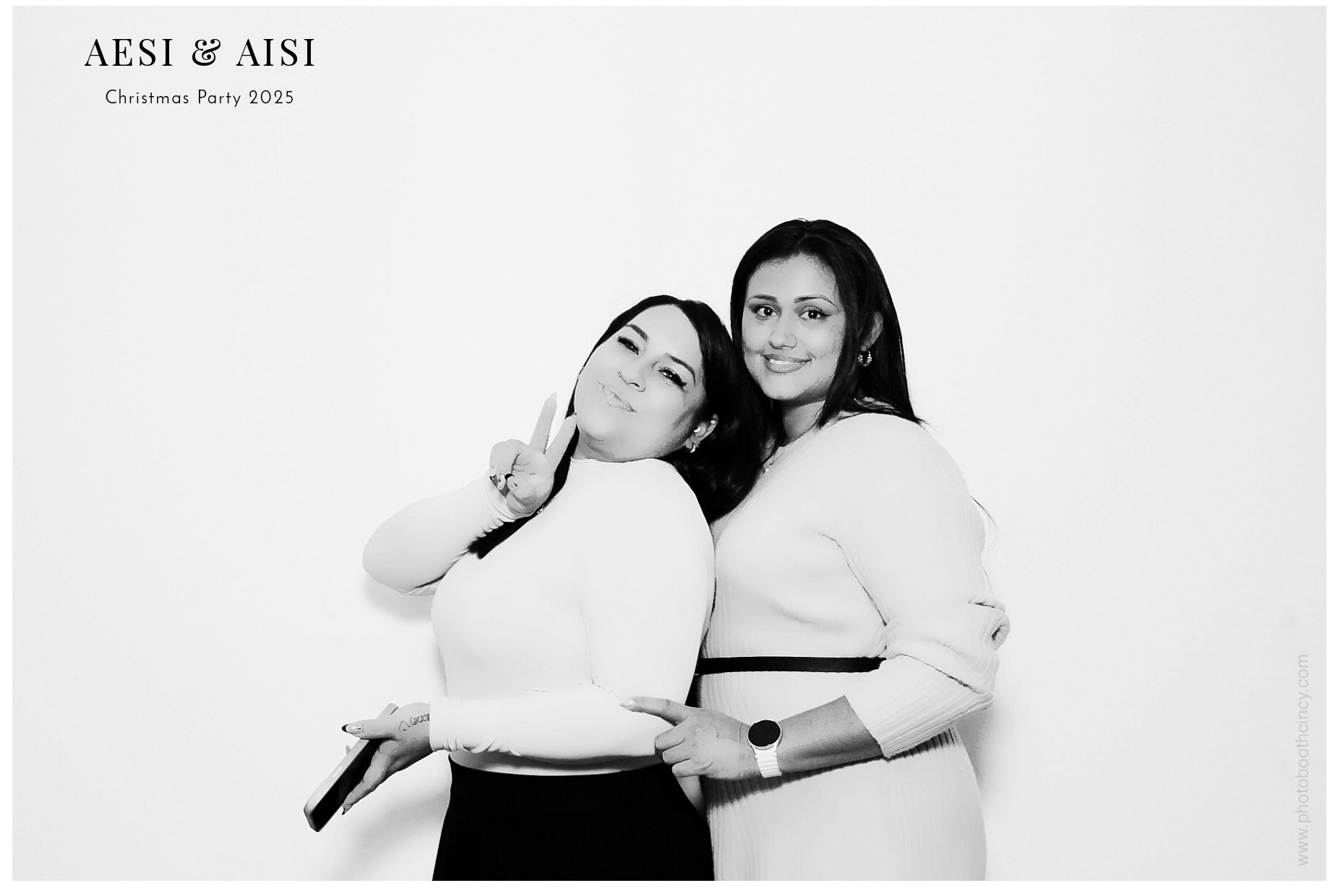 AESI & AISI Christmas party | View more photos from the event at gallery.photoboothcincy.com/u/PhotoBoothCincy/AESI-AISI-Christmas-party