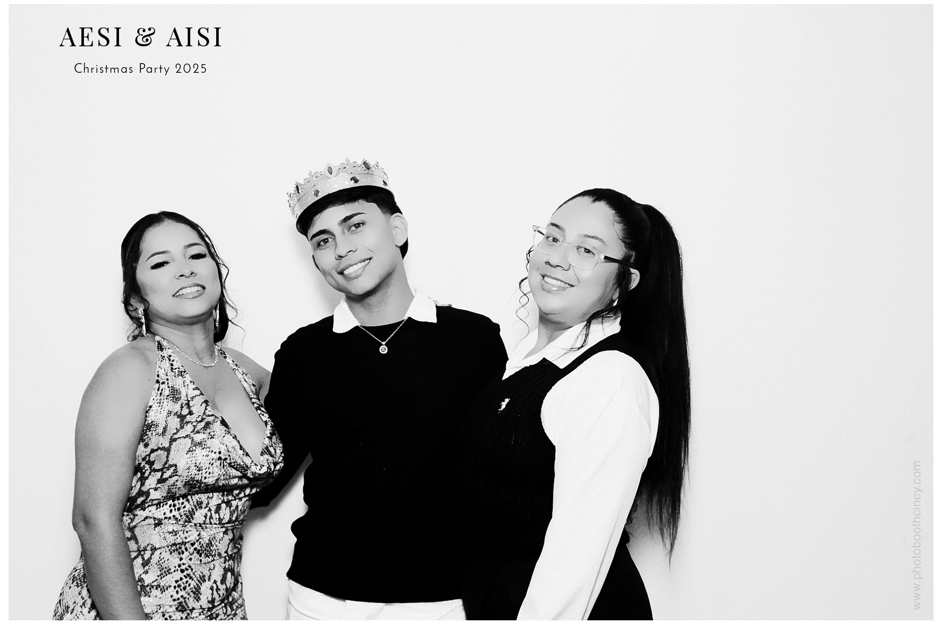 AESI & AISI Christmas party | View more photos from the event at gallery.photoboothcincy.com/u/PhotoBoothCincy/AESI-AISI-Christmas-party