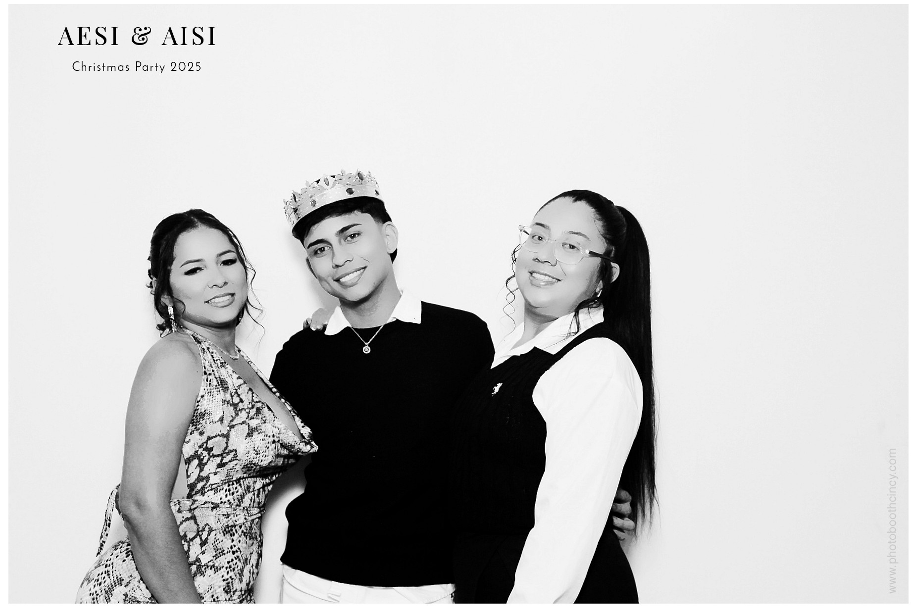 AESI & AISI Christmas party | View more photos from the event at gallery.photoboothcincy.com/u/PhotoBoothCincy/AESI-AISI-Christmas-party