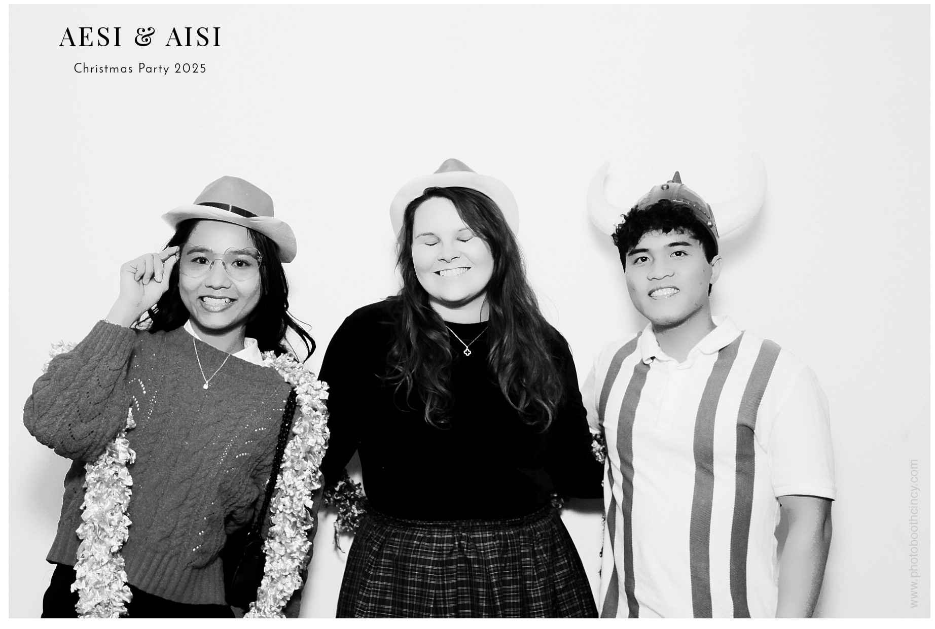 AESI & AISI Christmas party | View more photos from the event at gallery.photoboothcincy.com/u/PhotoBoothCincy/AESI-AISI-Christmas-party