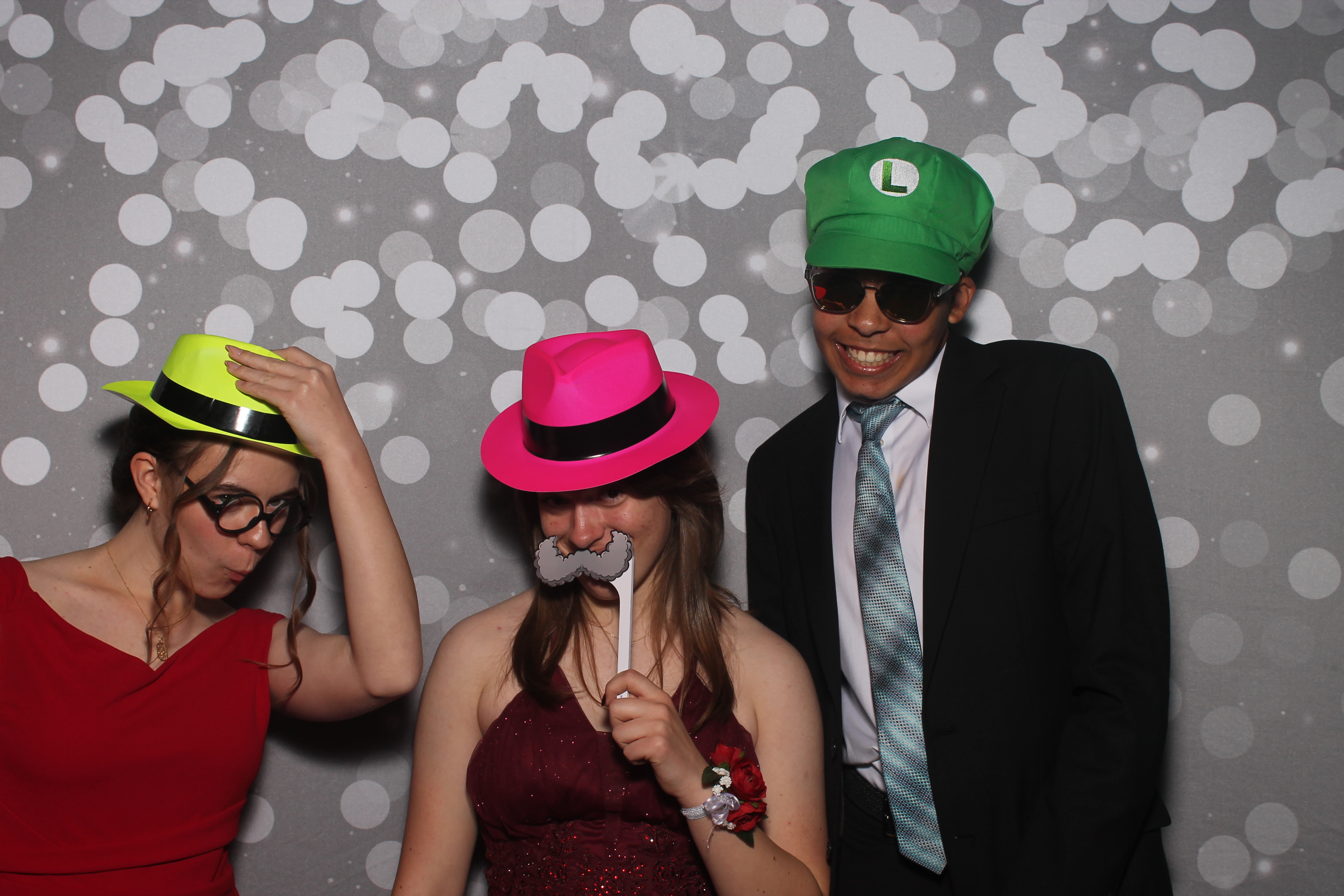 AMHEA Prom 2025 | View more photos from the event at gallery.photoboothcincy.com/u/PhotoBoothCincy/AMHEA-Prom-2025