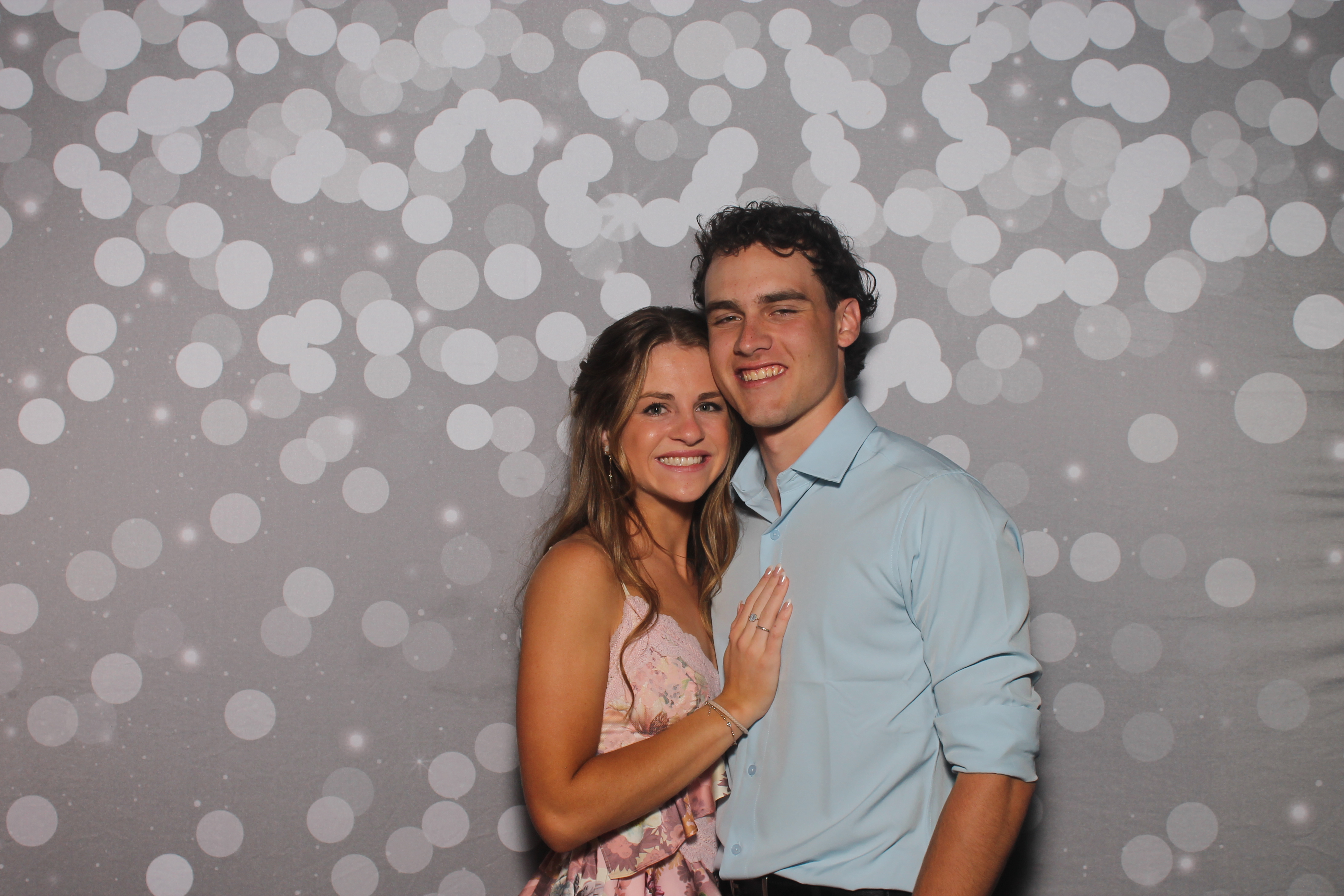 AMHEA Prom 2025 | View more photos from the event at gallery.photoboothcincy.com/u/PhotoBoothCincy/AMHEA-Prom-2025