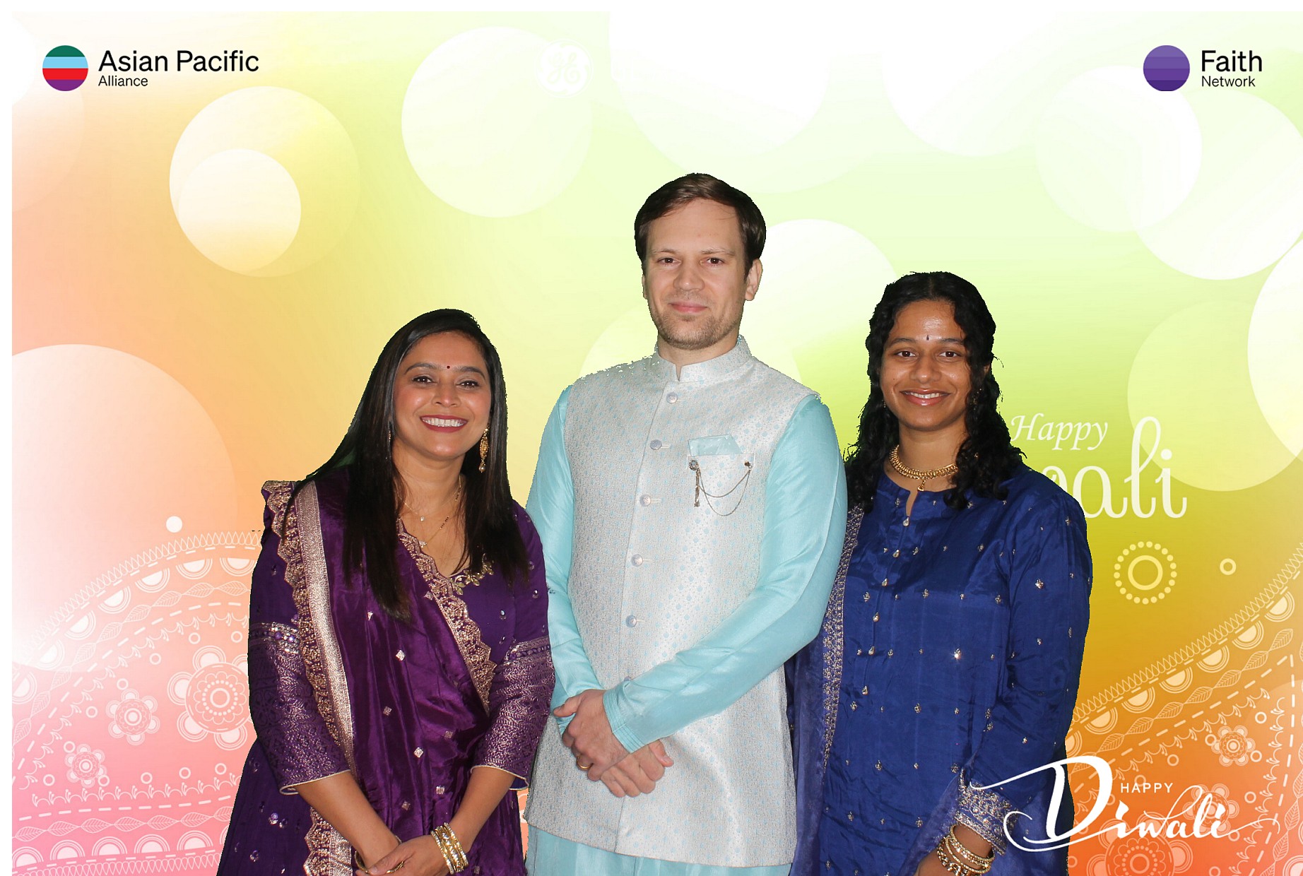 APA & Faith Network Diwali Party | View more photos from the event at gallery.photoboothcincy.com/u/PhotoBoothCincy/APA-Faith-Network-Diwali-Party