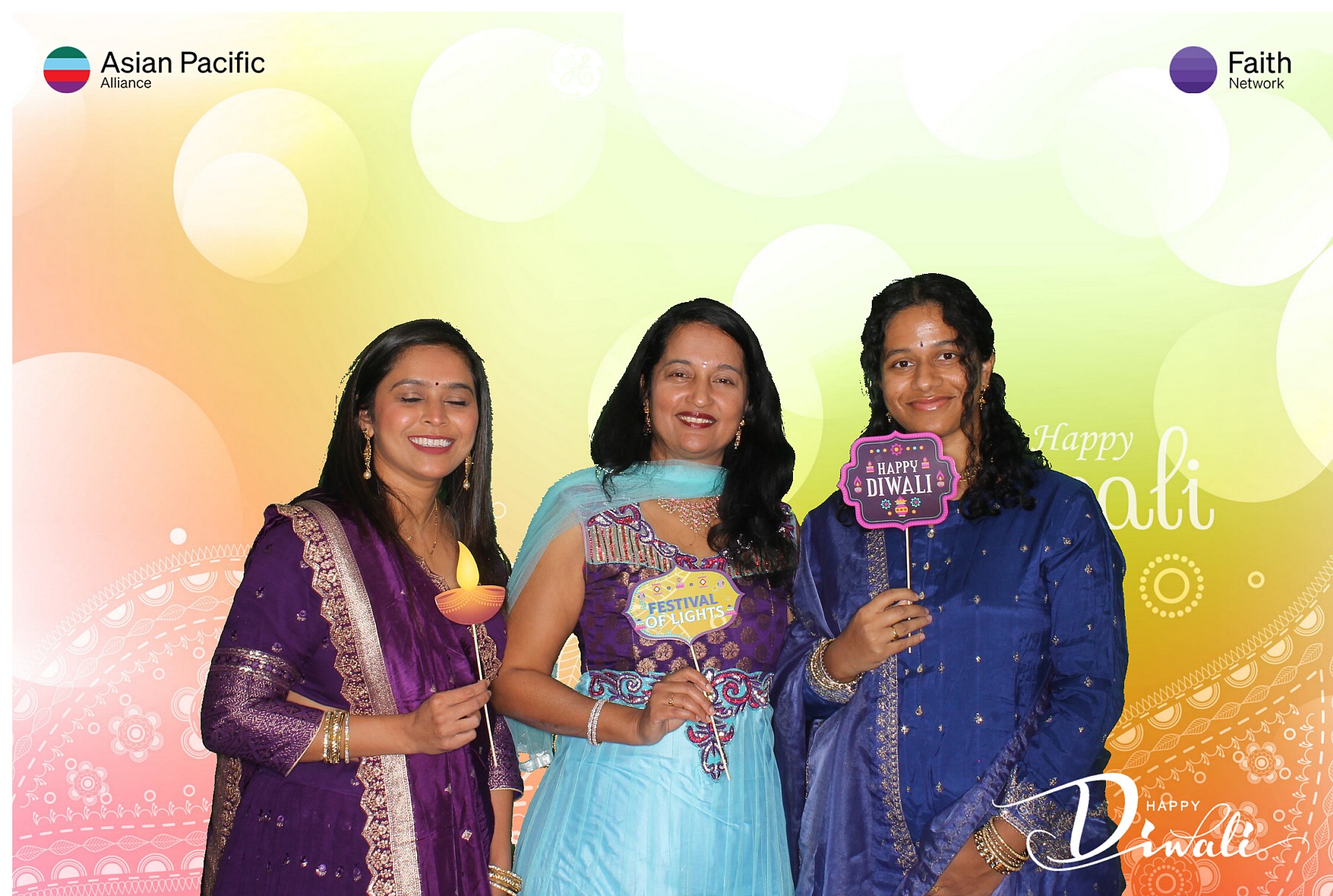 APA & Faith Network Diwali Party | View more photos from the event at gallery.photoboothcincy.com/u/PhotoBoothCincy/APA-Faith-Network-Diwali-Party