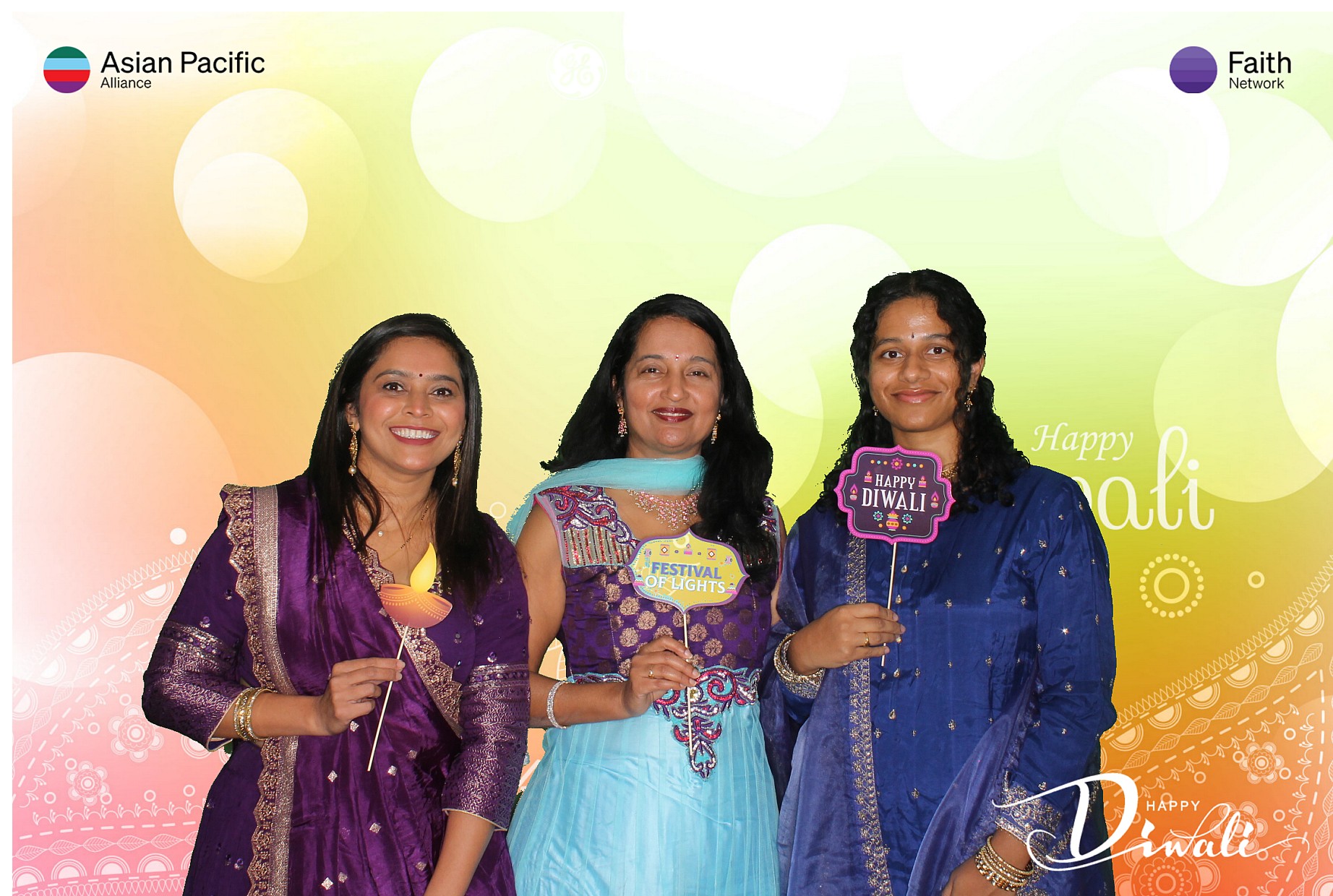 APA & Faith Network Diwali Party | View more photos from the event at gallery.photoboothcincy.com/u/PhotoBoothCincy/APA-Faith-Network-Diwali-Party