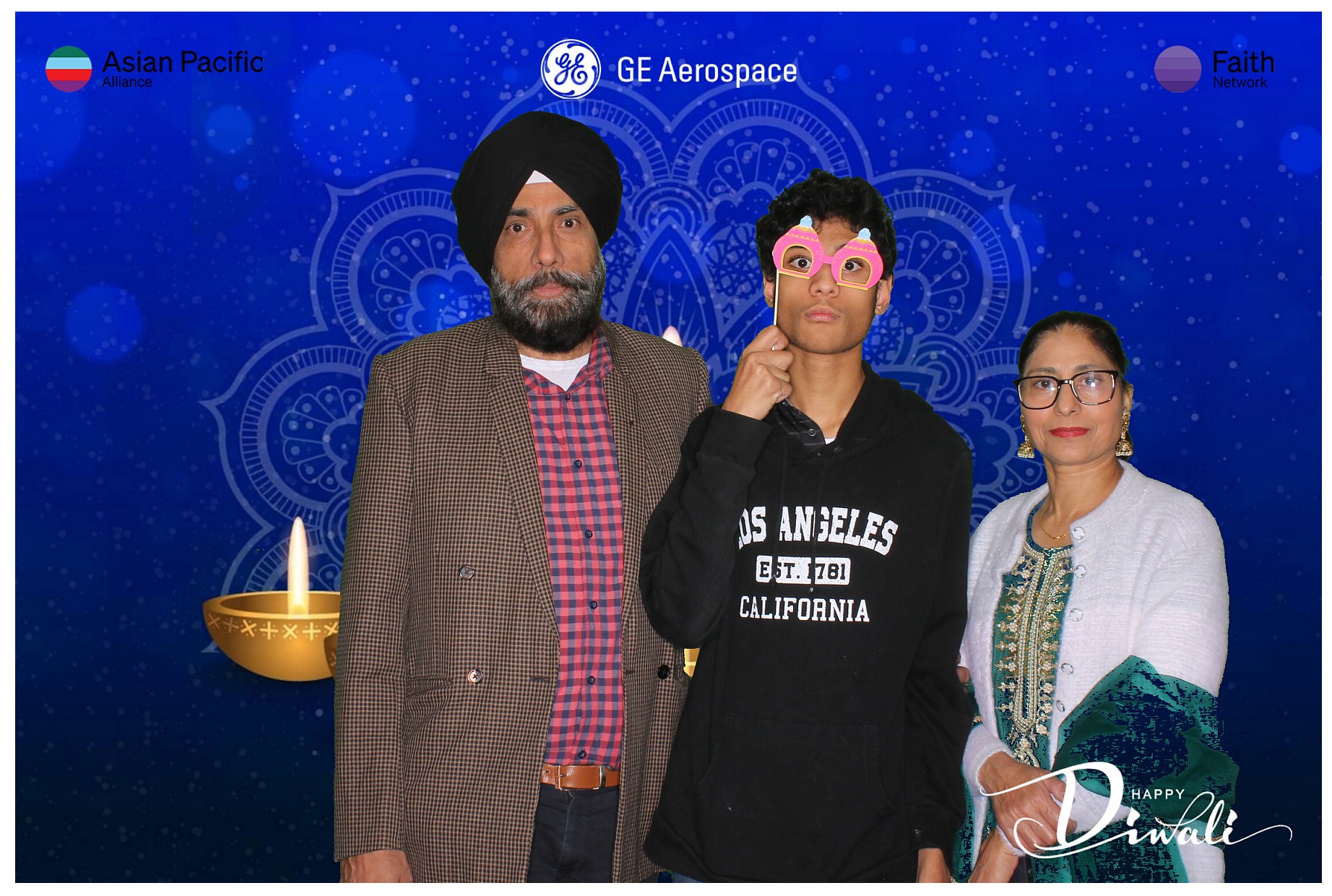 APA & Faith Network Diwali Party | View more photos from the event at gallery.photoboothcincy.com/u/PhotoBoothCincy/APA-Faith-Network-Diwali-Party