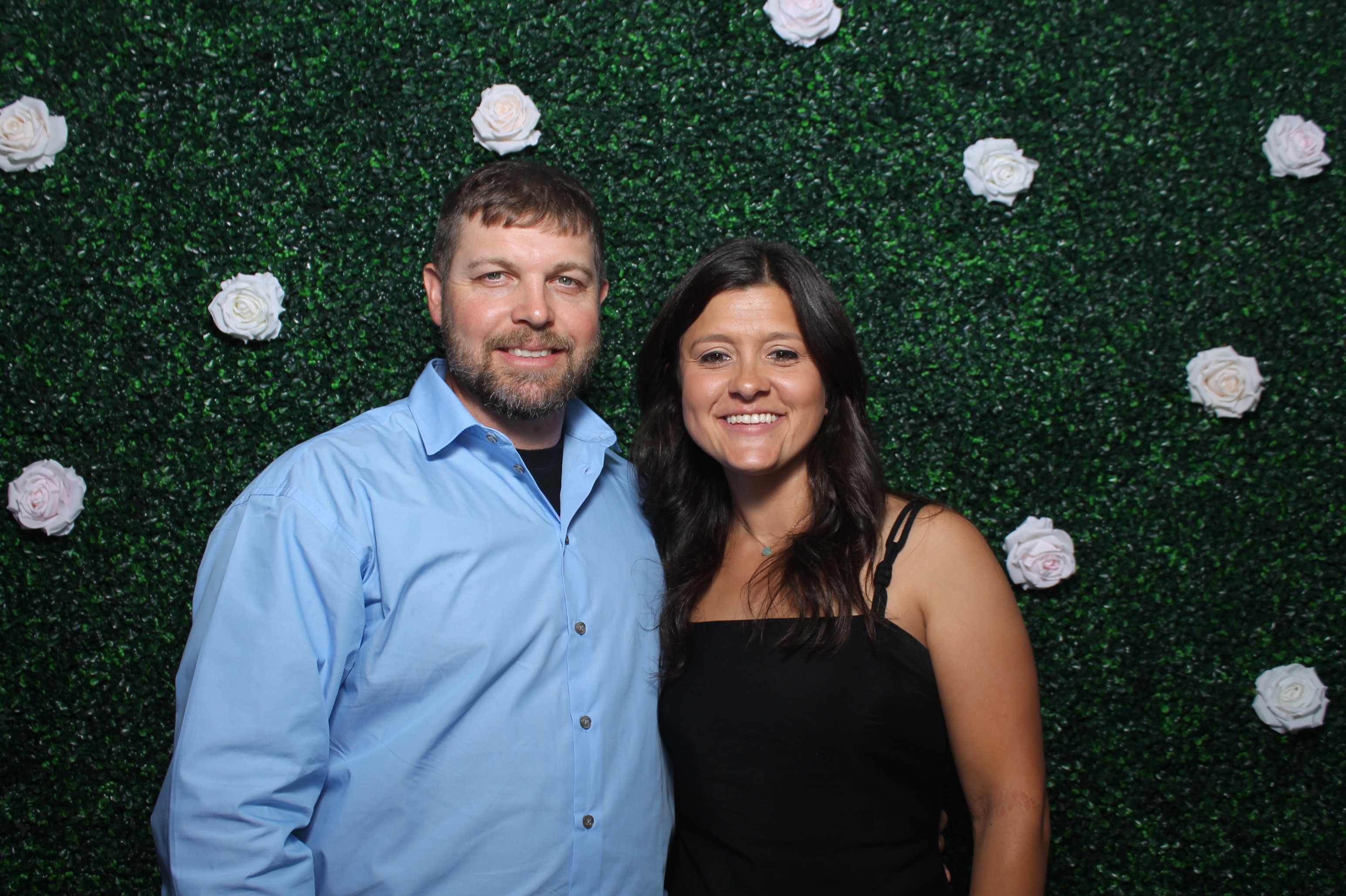 Aaron & Taylor | View more photos from the event at gallery.photoboothcincy.com/u/PhotoBoothCincy/Aaron-Taylor