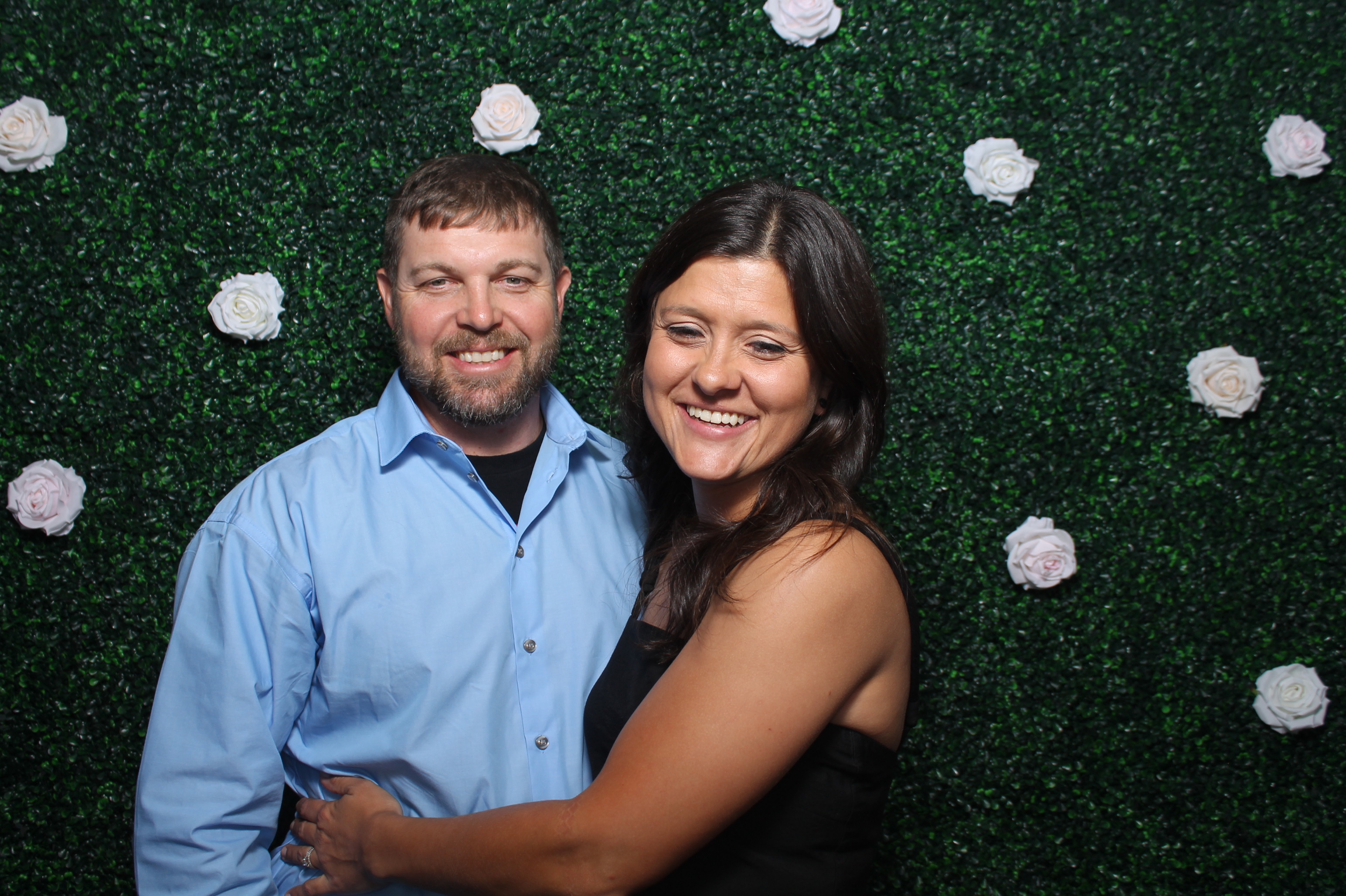 Aaron & Taylor | View more photos from the event at gallery.photoboothcincy.com/u/PhotoBoothCincy/Aaron-Taylor