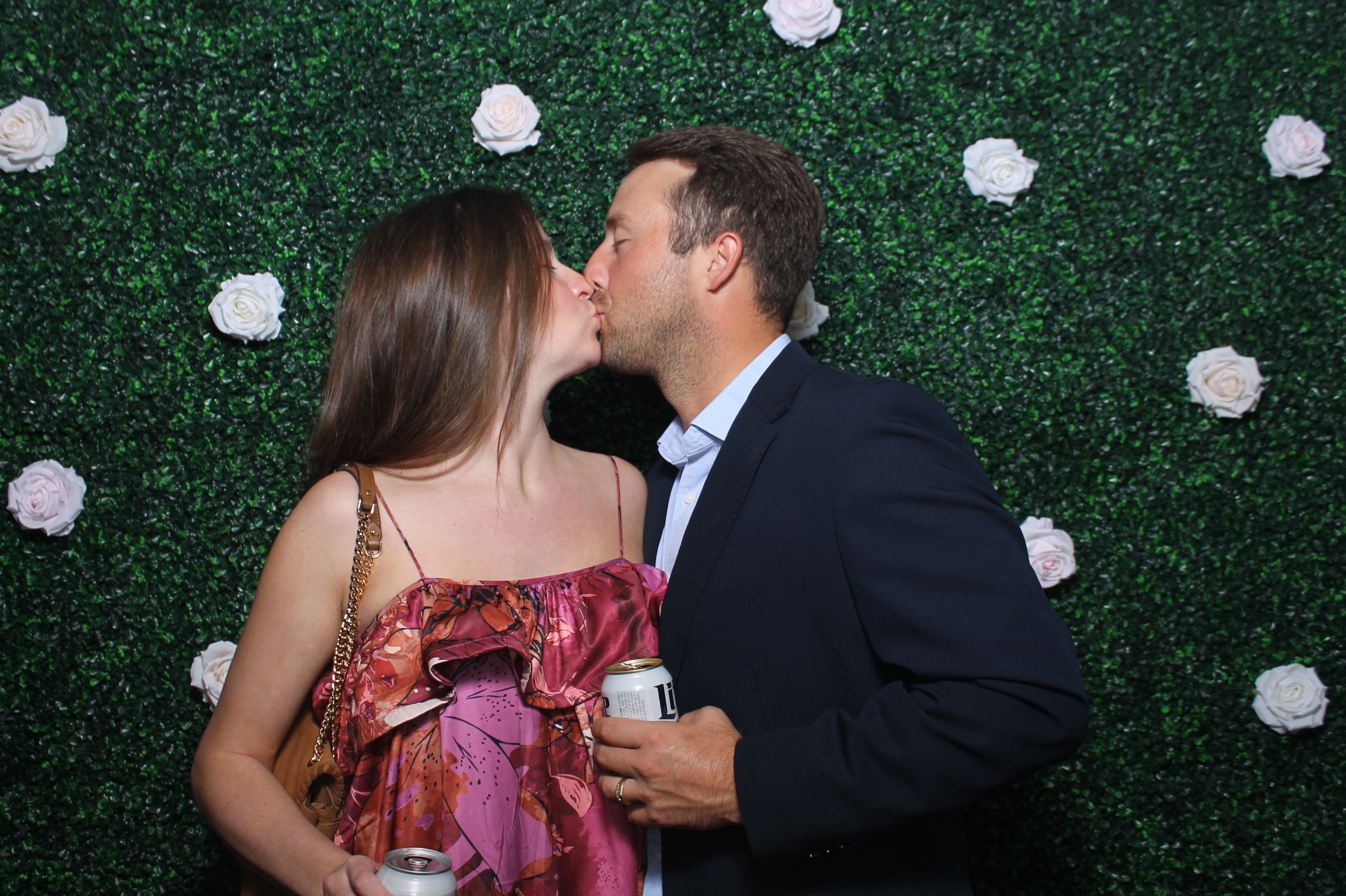 Aaron & Taylor | View more photos from the event at gallery.photoboothcincy.com/u/PhotoBoothCincy/Aaron-Taylor