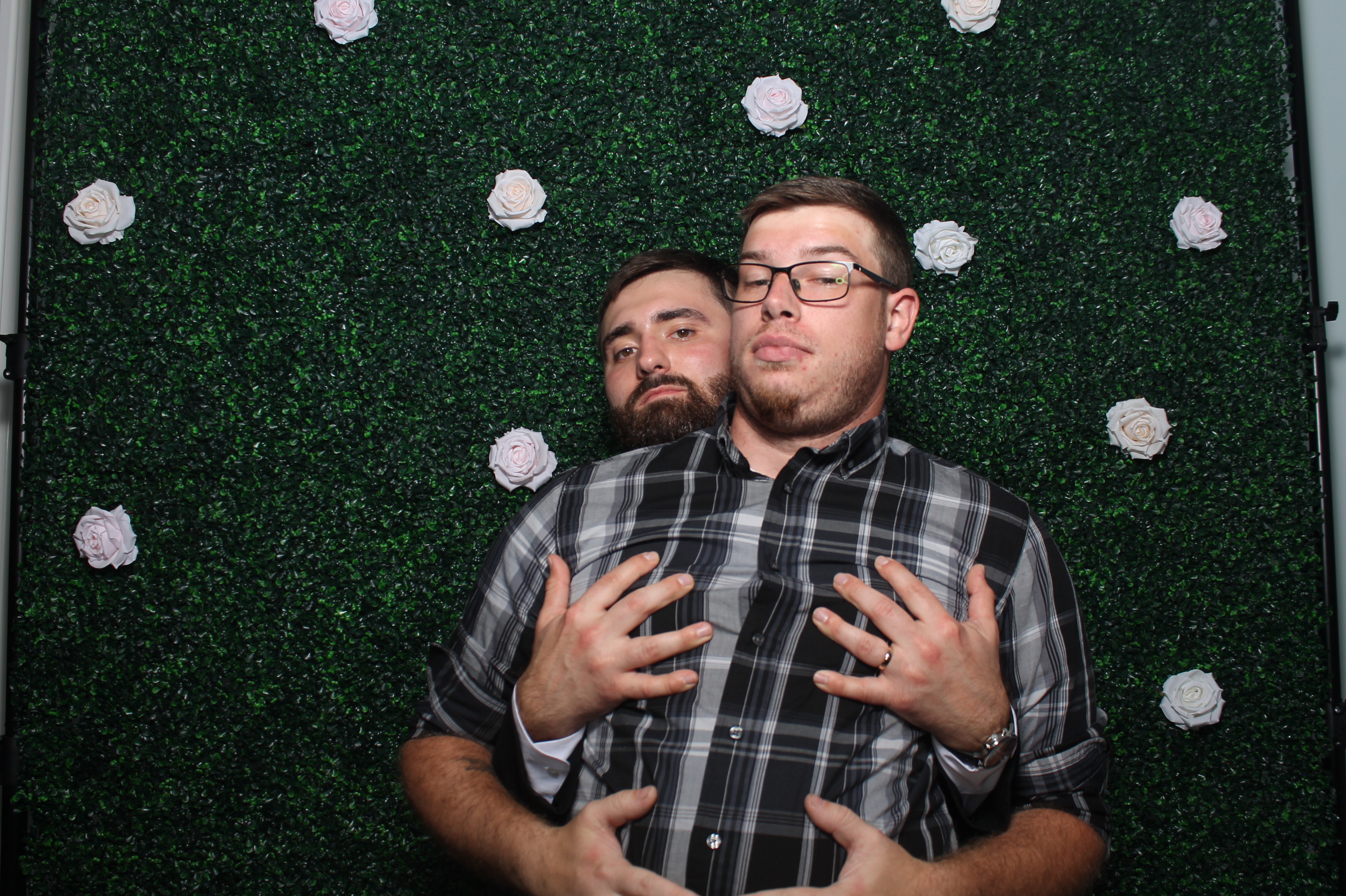 Aaron & Taylor | View more photos from the event at gallery.photoboothcincy.com/u/PhotoBoothCincy/Aaron-Taylor