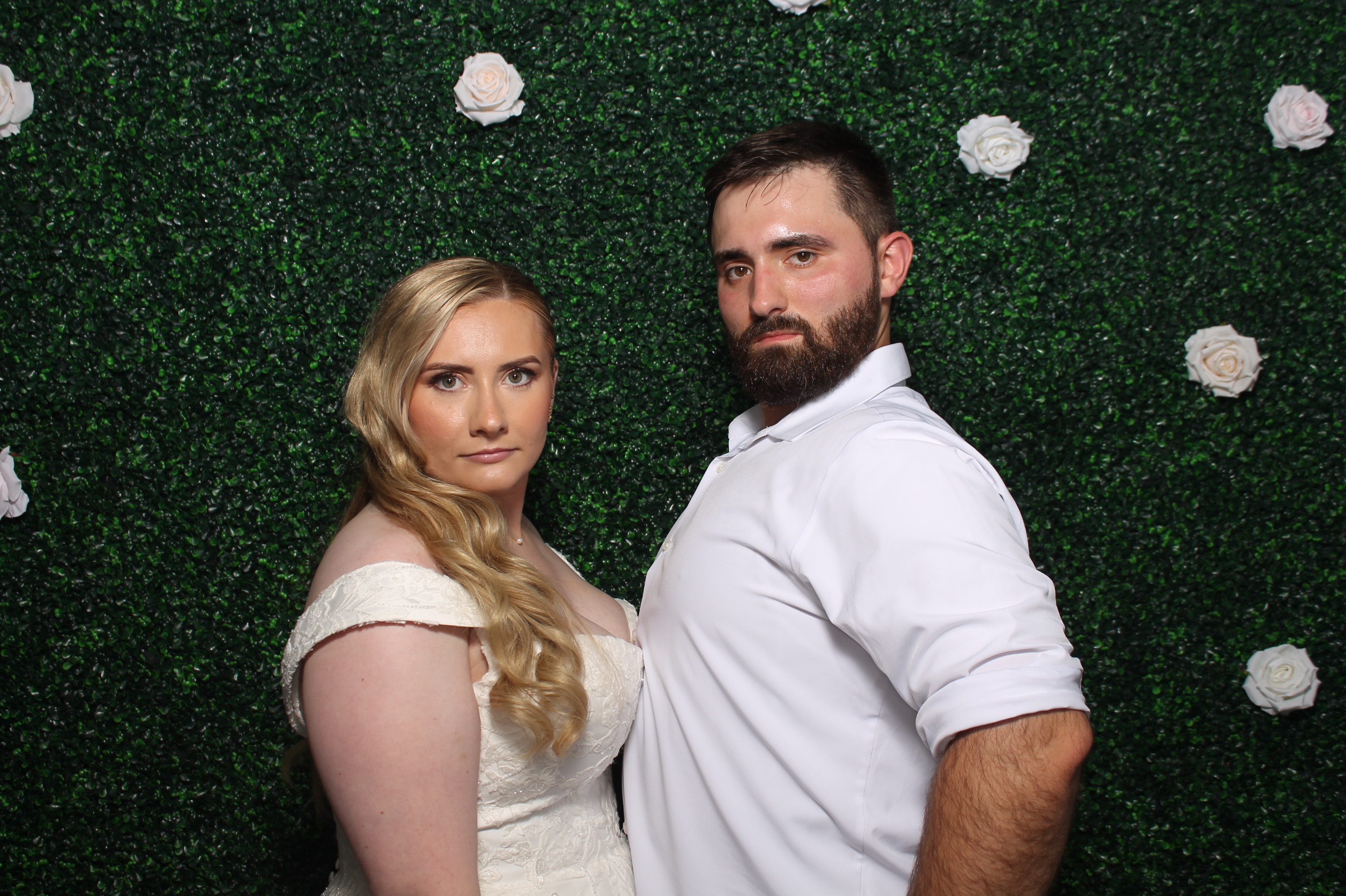 Aaron & Taylor | View more photos from the event at gallery.photoboothcincy.com/u/PhotoBoothCincy/Aaron-Taylor