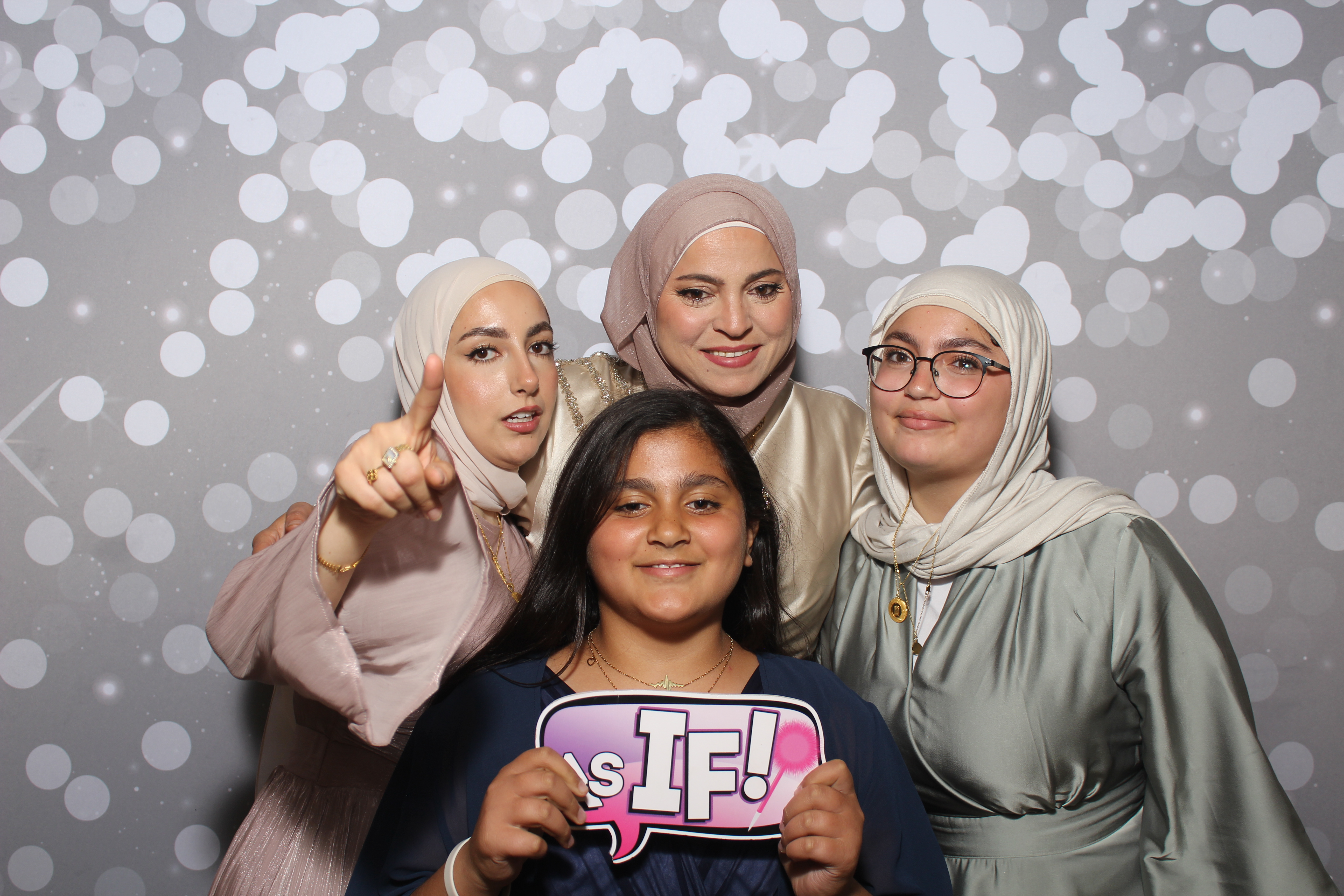 Abdelrahman & Sondos | View more photos from the event at gallery.photoboothcincy.com/u/PhotoBoothCincy/Abdelrahman-Sondos