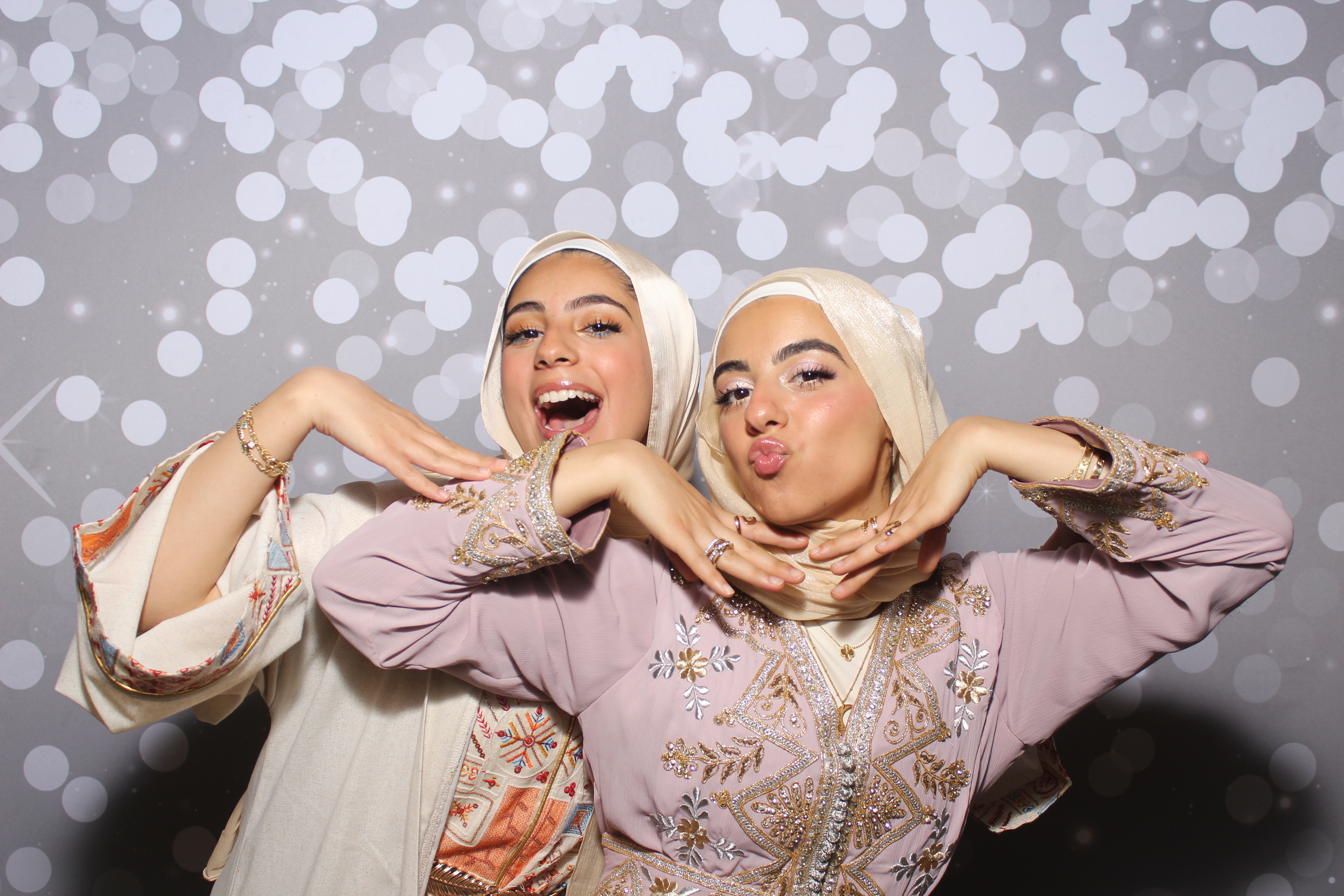 Abdelrahman & Sondos | View more photos from the event at gallery.photoboothcincy.com/u/PhotoBoothCincy/Abdelrahman-Sondos