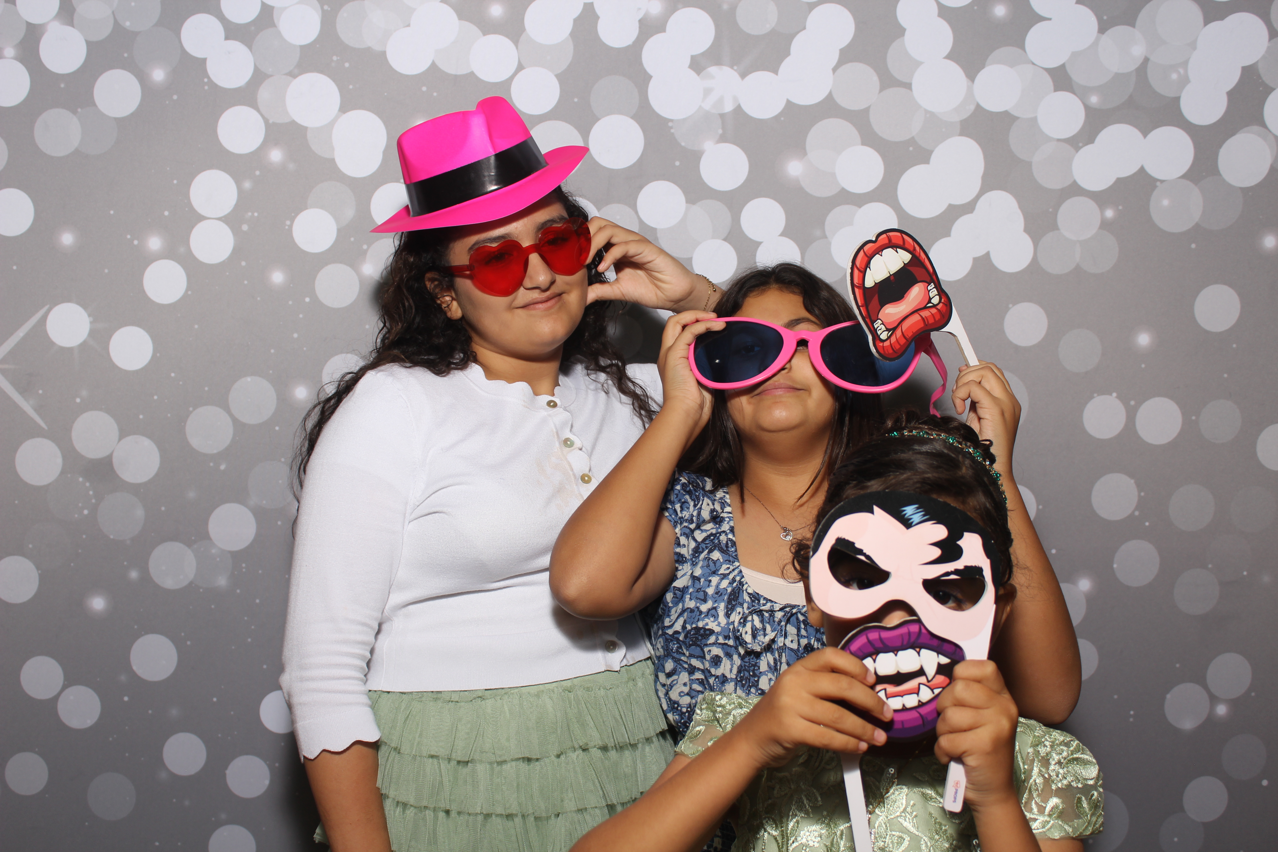 Abdelrahman & Sondos | View more photos from the event at gallery.photoboothcincy.com/u/PhotoBoothCincy/Abdelrahman-Sondos