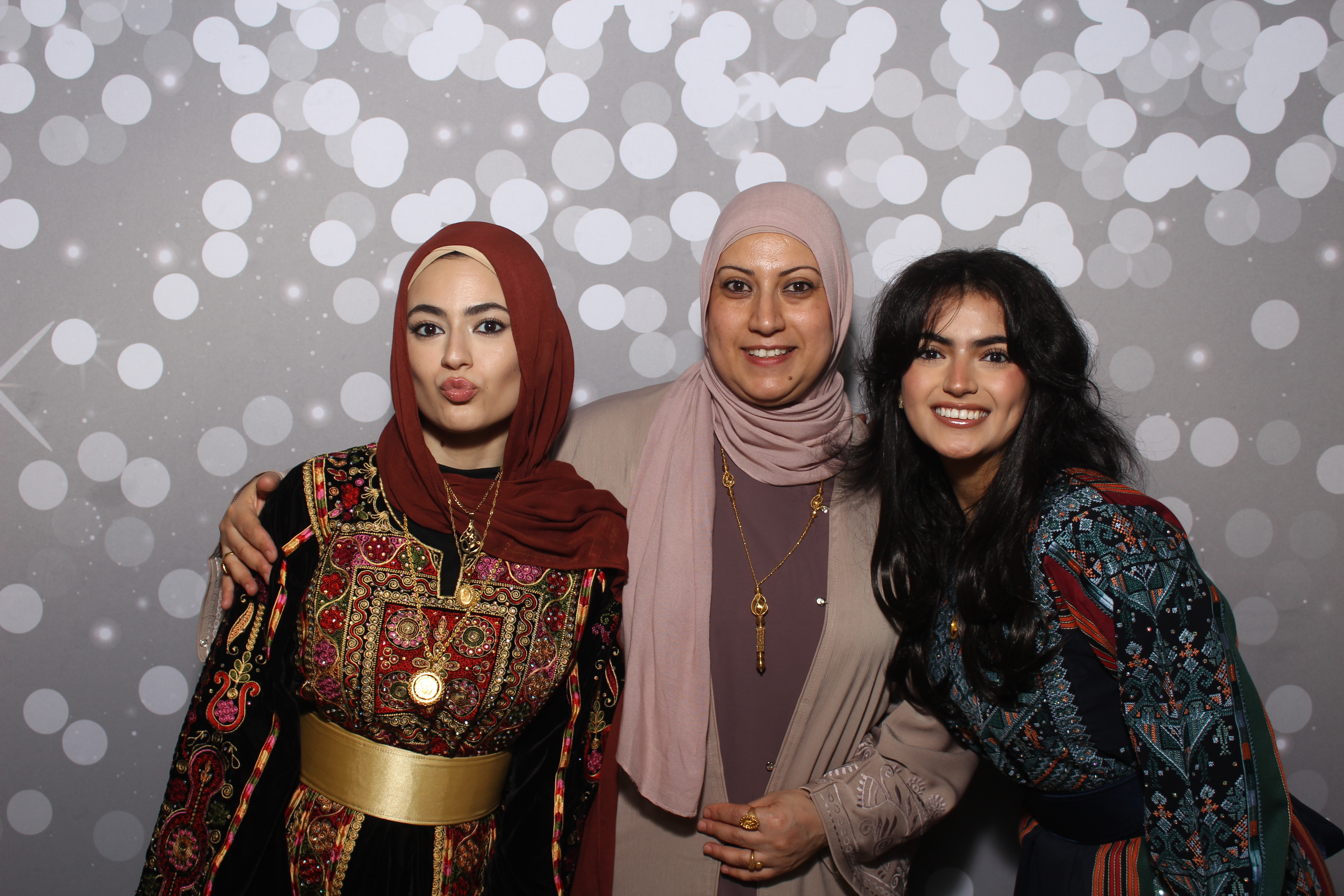 Abdelrahman & Sondos | View more photos from the event at gallery.photoboothcincy.com/u/PhotoBoothCincy/Abdelrahman-Sondos