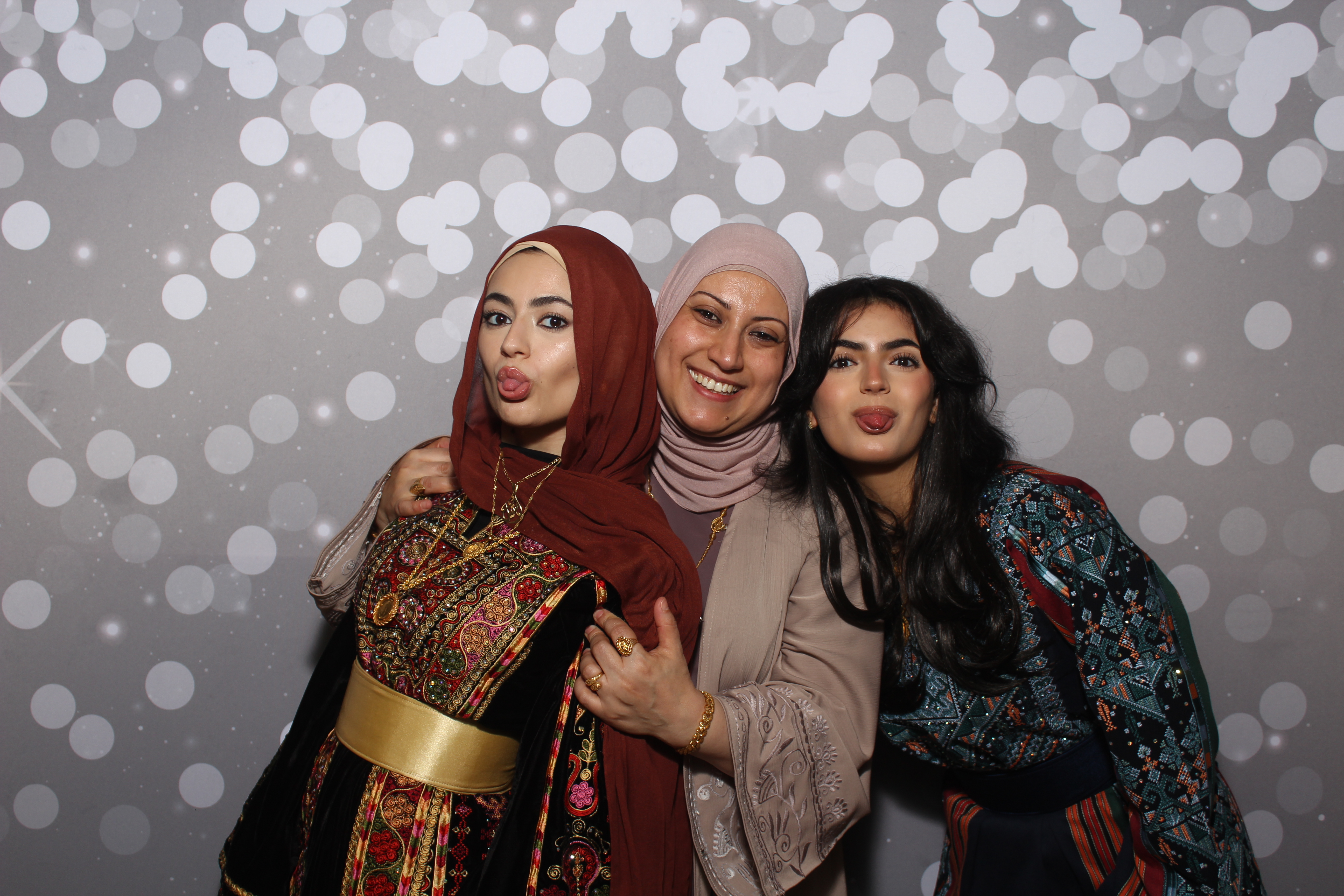 Abdelrahman & Sondos | View more photos from the event at gallery.photoboothcincy.com/u/PhotoBoothCincy/Abdelrahman-Sondos