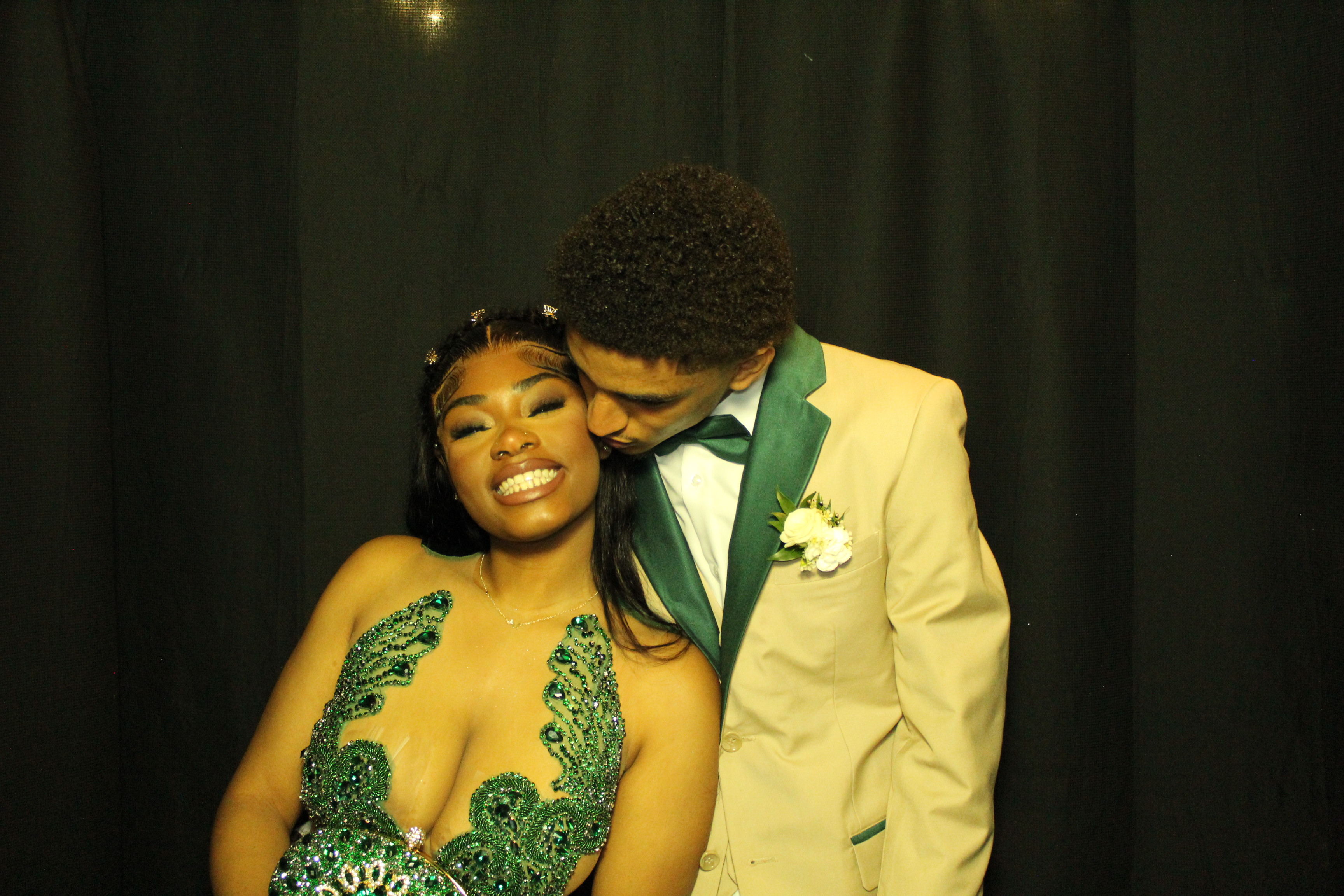 Aiken High School Prom 2025 | View more photos from the event at gallery.photoboothcincy.com/u/PhotoBoothCincy/Aiken-High-School-Prom-2025