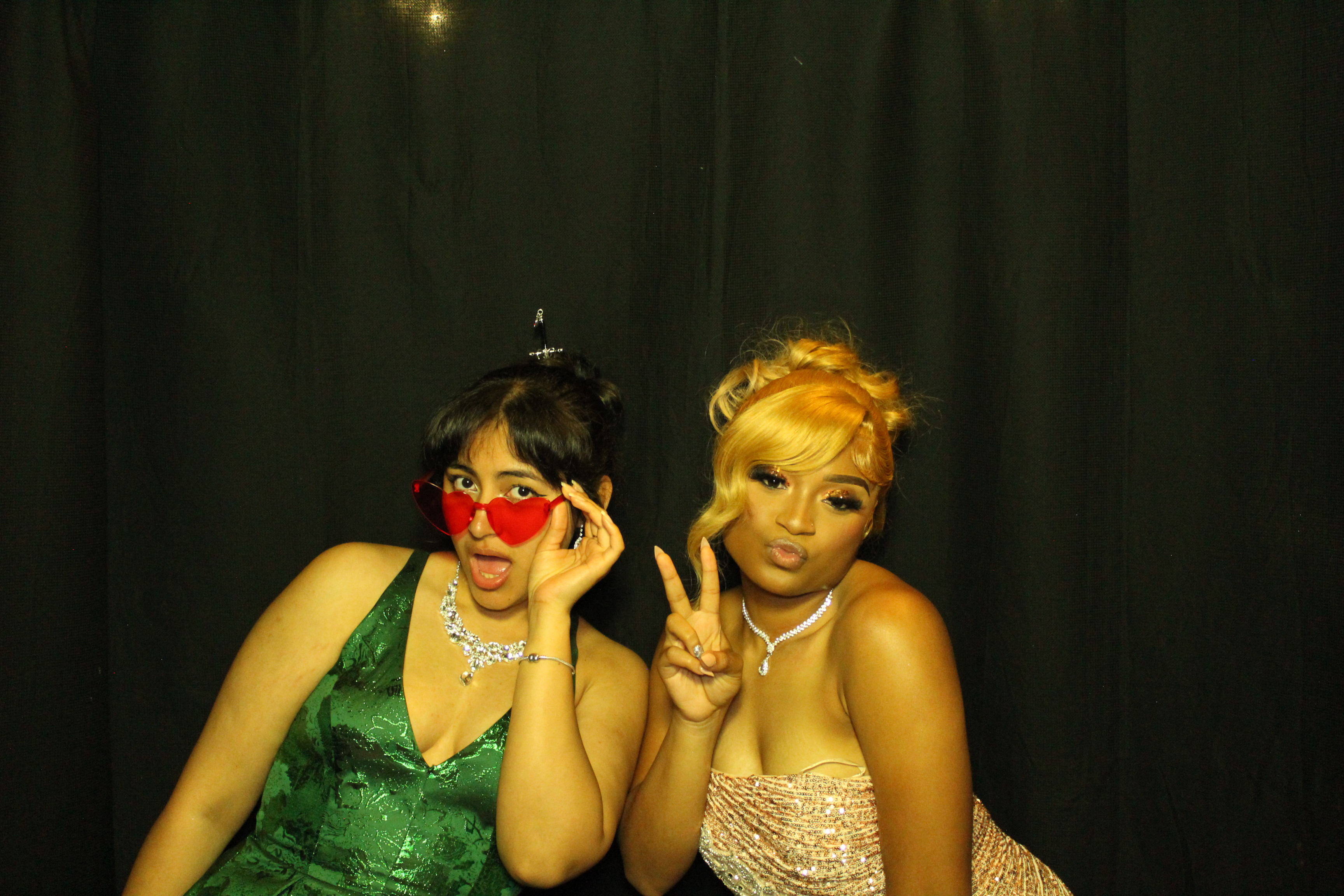 Aiken High School Prom 2025 | View more photos from the event at gallery.photoboothcincy.com/u/PhotoBoothCincy/Aiken-High-School-Prom-2025