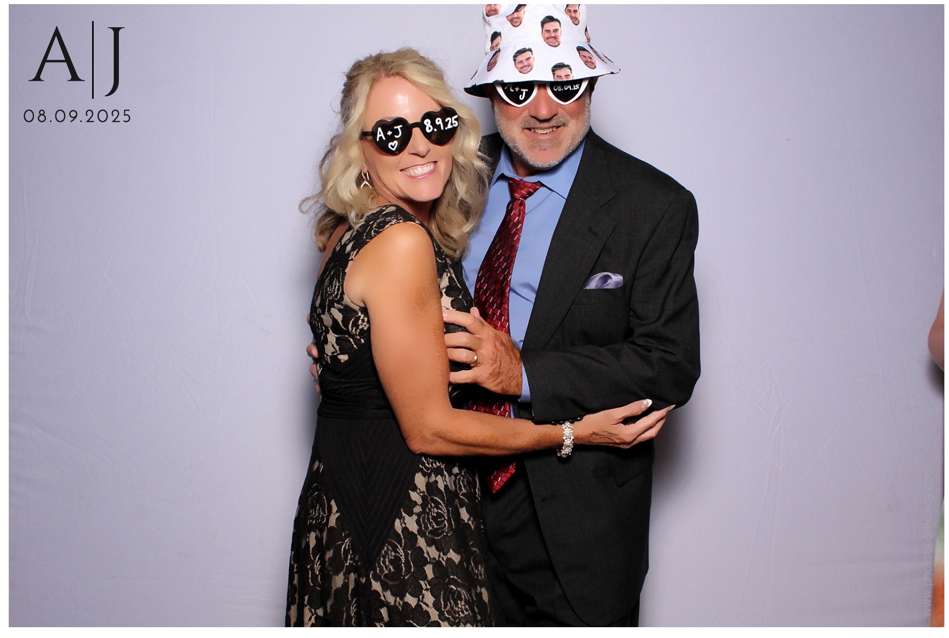 Alexa & Jack | View more photos from the event at gallery.photoboothcincy.com/u/PhotoBoothCincy/Alexa-Jack