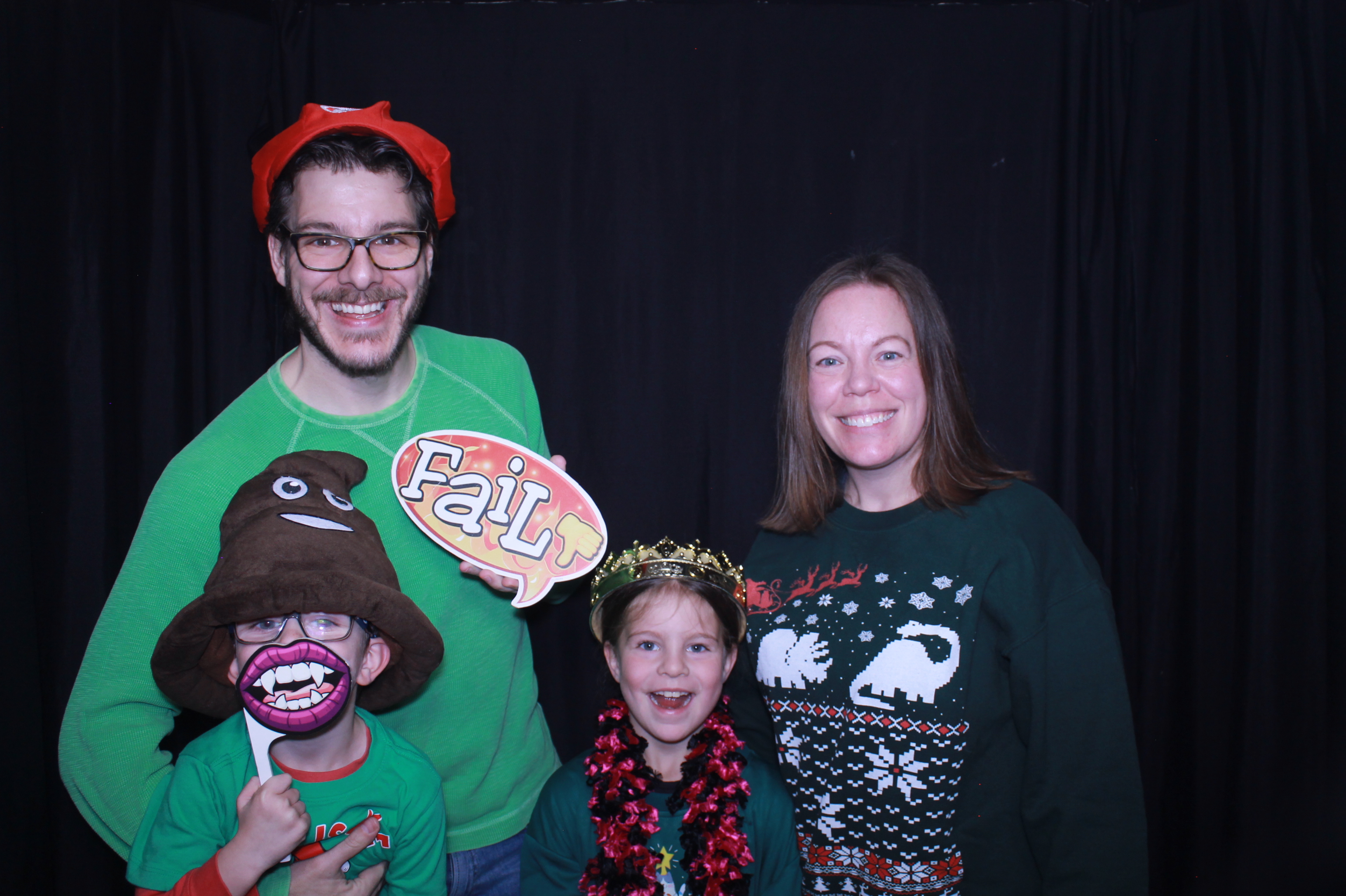 Alkermas Breakfast with Santa | View more photos from the event at gallery.photoboothcincy.com/u/PhotoBoothCincy/Alkermas-Breakfast-with-Santa