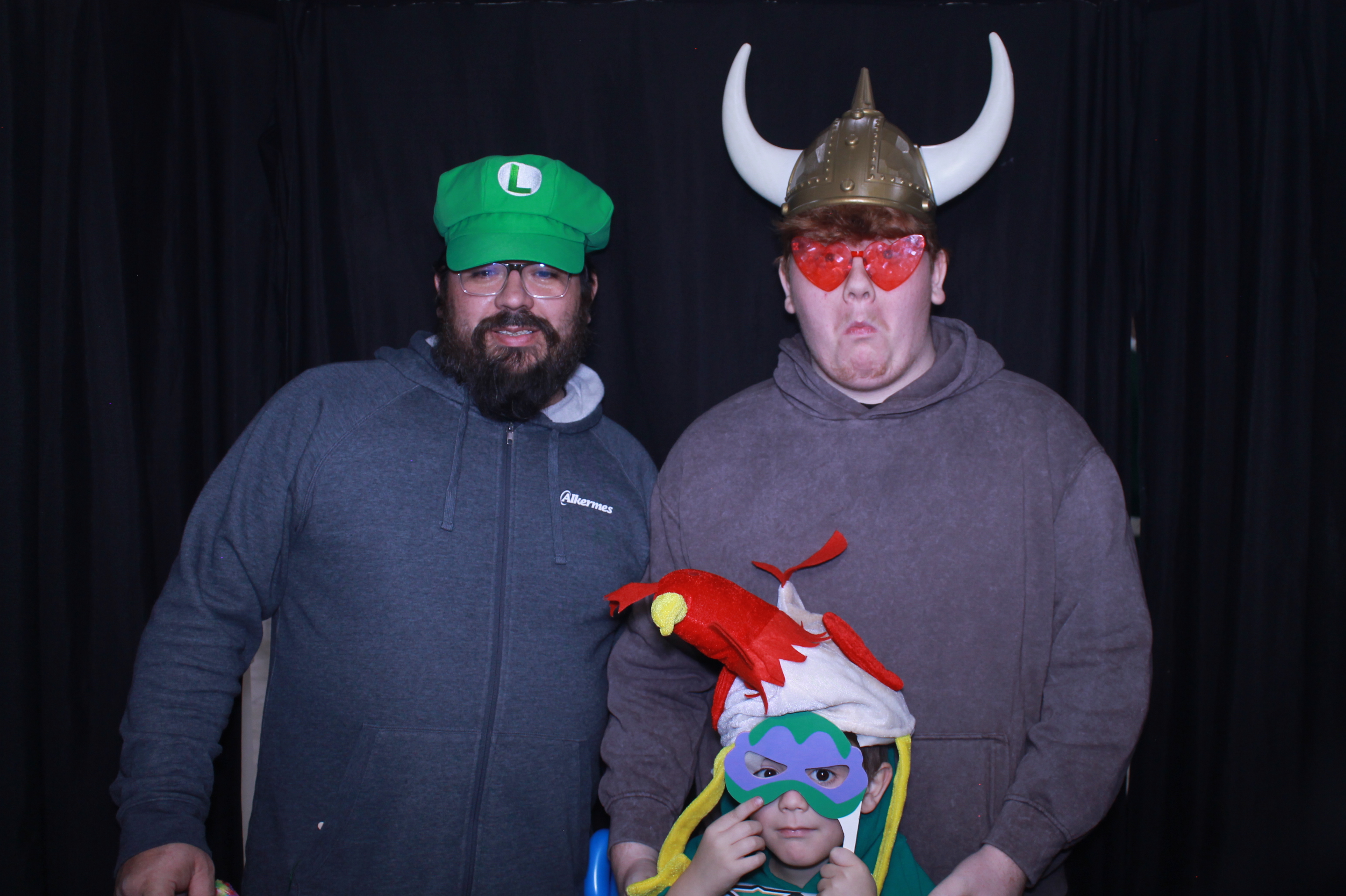 Alkermas Breakfast with Santa | View more photos from the event at gallery.photoboothcincy.com/u/PhotoBoothCincy/Alkermas-Breakfast-with-Santa
