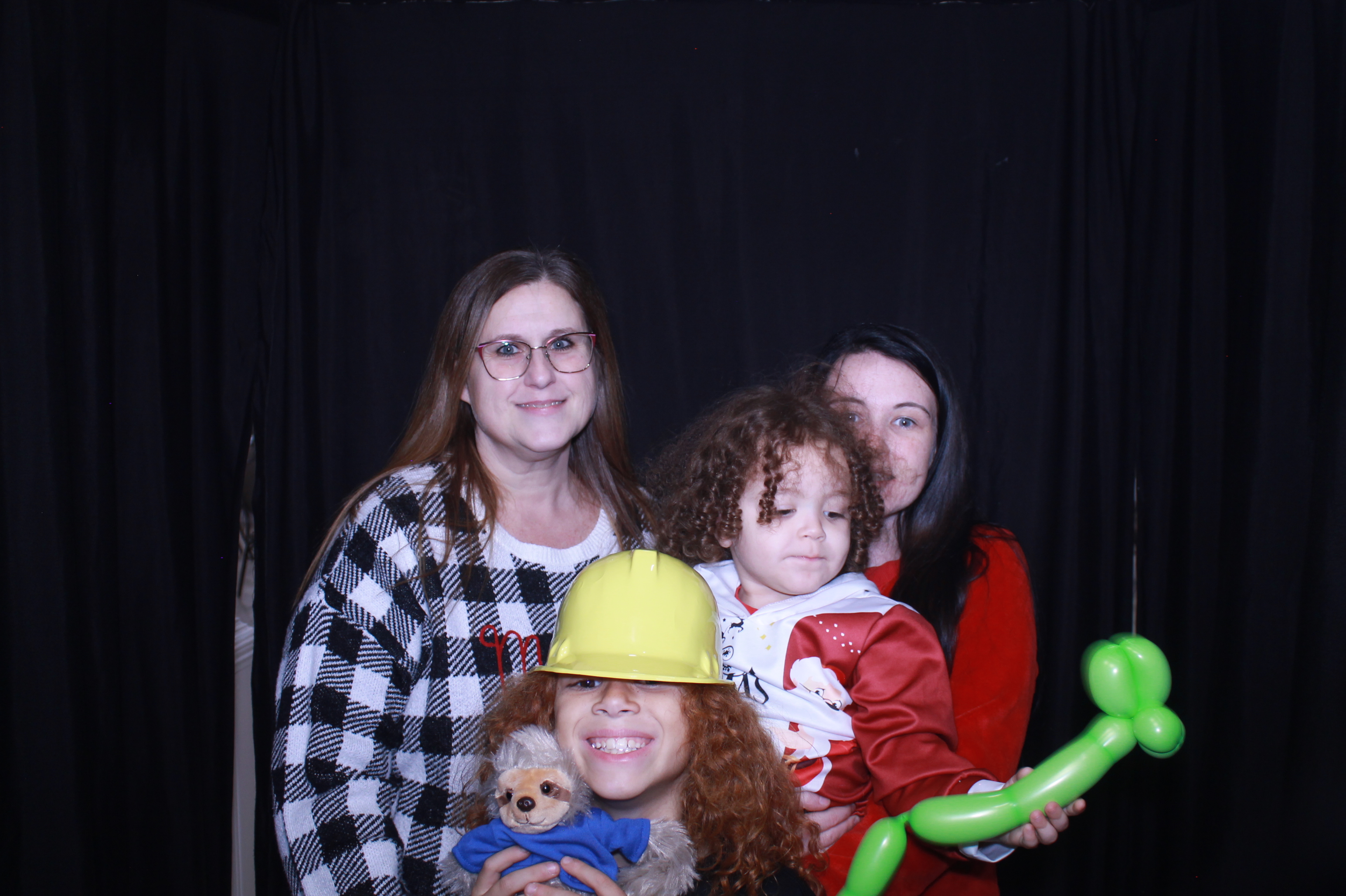 Alkermas Breakfast with Santa | View more photos from the event at gallery.photoboothcincy.com/u/PhotoBoothCincy/Alkermas-Breakfast-with-Santa