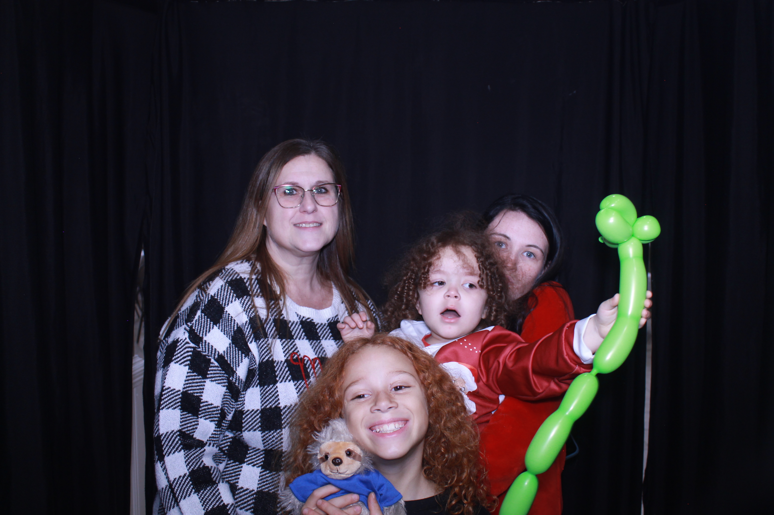 Alkermas Breakfast with Santa | View more photos from the event at gallery.photoboothcincy.com/u/PhotoBoothCincy/Alkermas-Breakfast-with-Santa