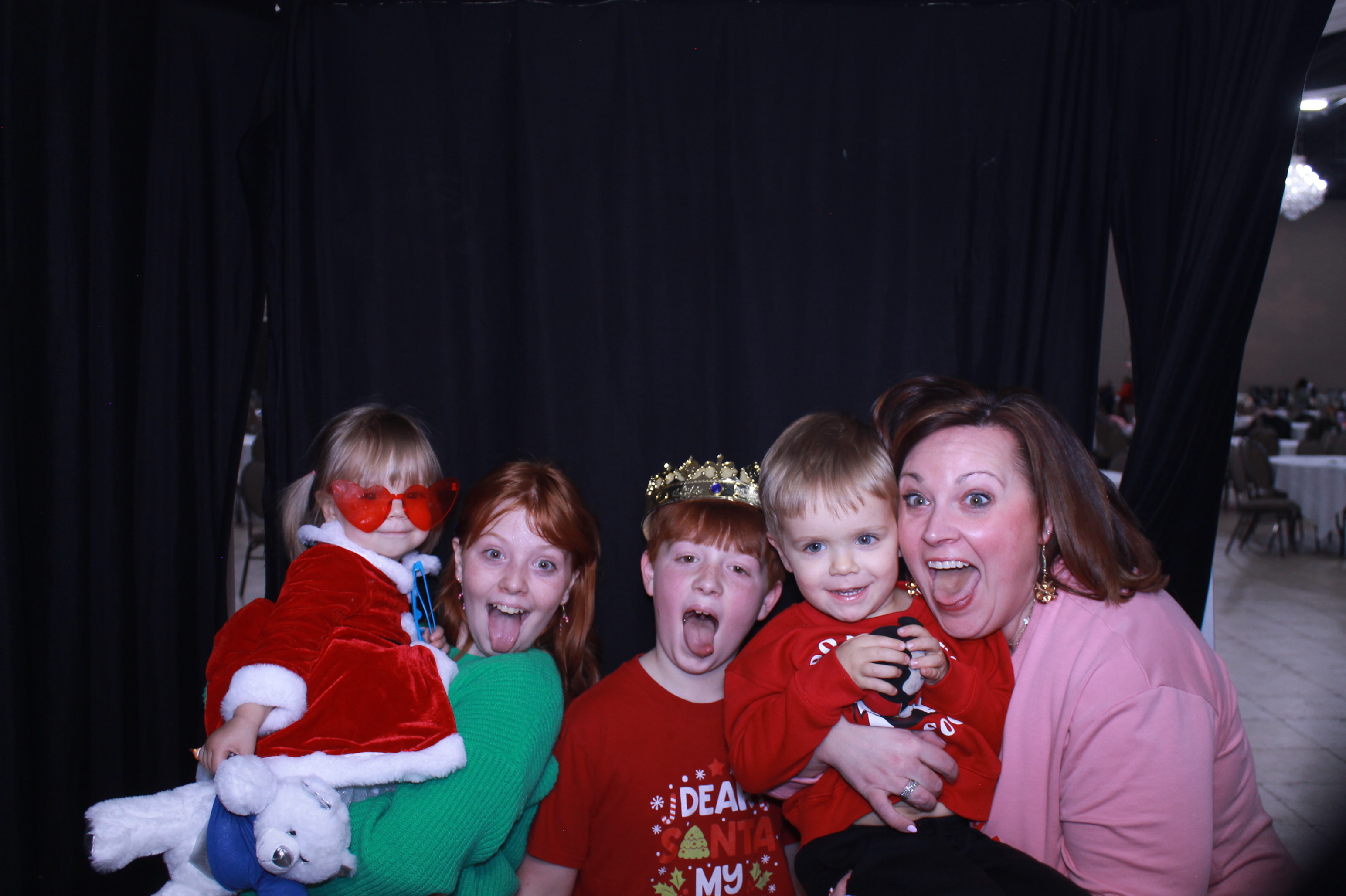 Alkermas Breakfast with Santa | View more photos from the event at gallery.photoboothcincy.com/u/PhotoBoothCincy/Alkermas-Breakfast-with-Santa