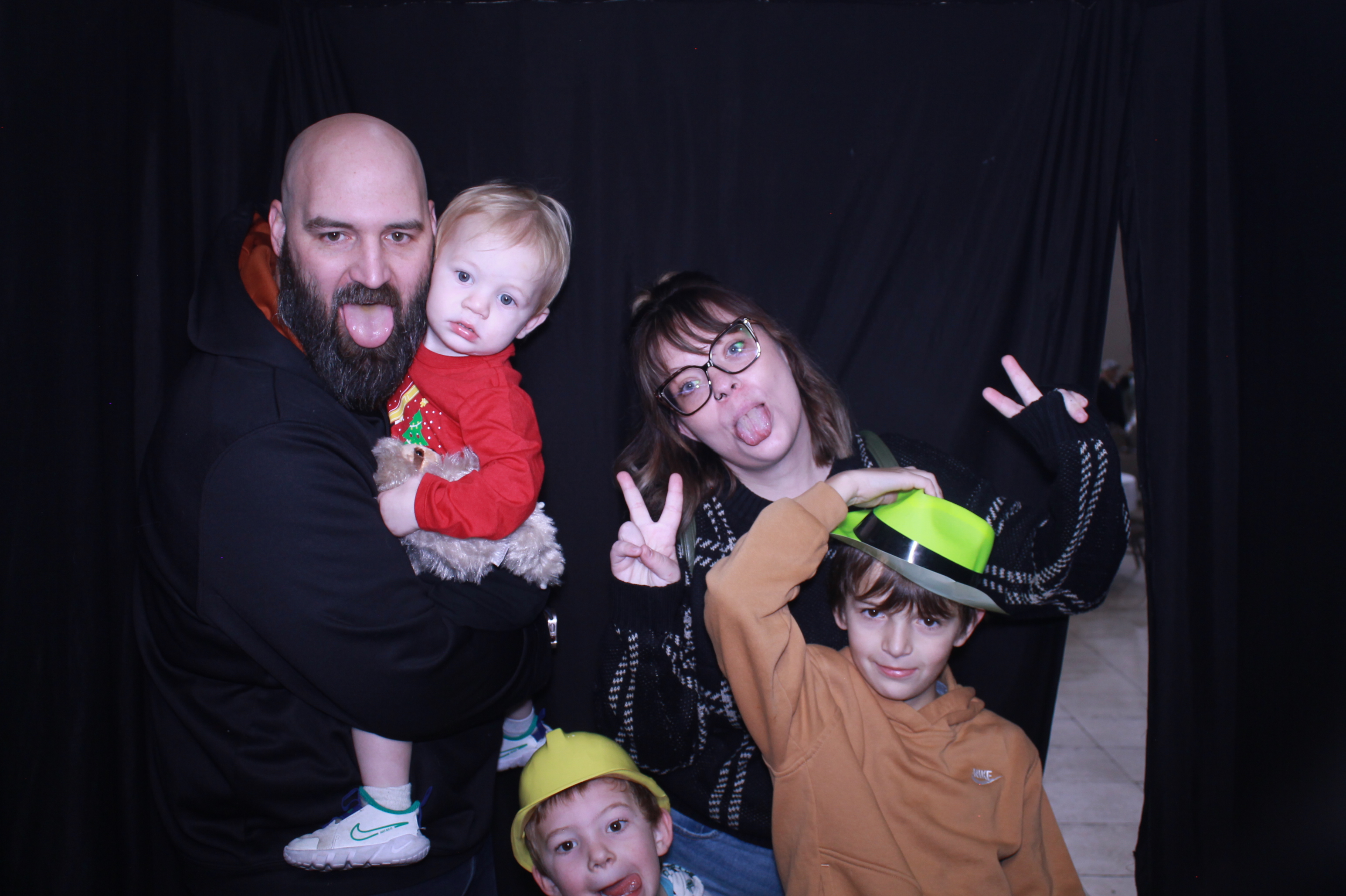 Alkermas Breakfast with Santa | View more photos from the event at gallery.photoboothcincy.com/u/PhotoBoothCincy/Alkermas-Breakfast-with-Santa