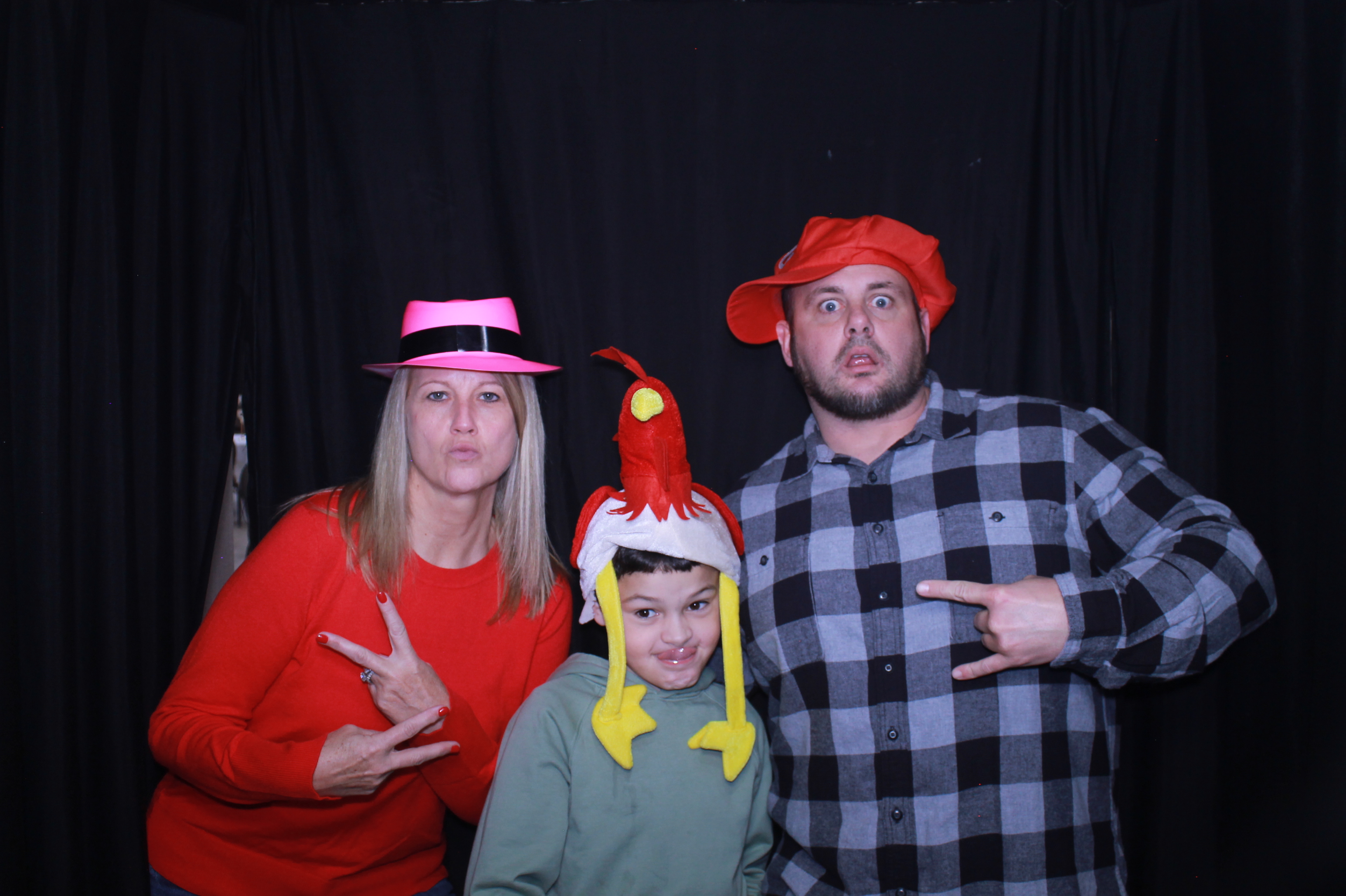 Alkermas Breakfast with Santa | View more photos from the event at gallery.photoboothcincy.com/u/PhotoBoothCincy/Alkermas-Breakfast-with-Santa