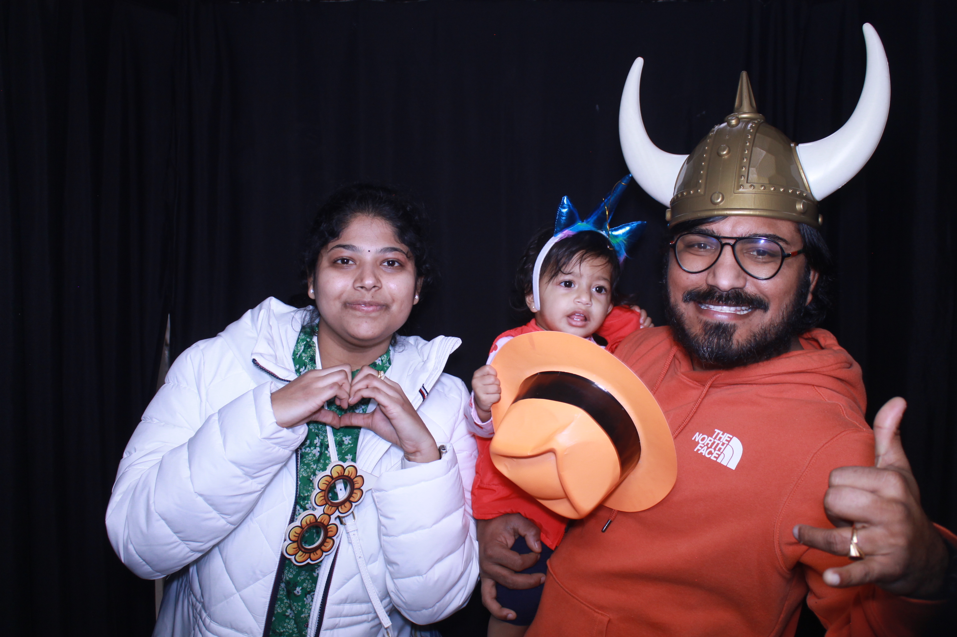 Alkermas Breakfast with Santa | View more photos from the event at gallery.photoboothcincy.com/u/PhotoBoothCincy/Alkermas-Breakfast-with-Santa