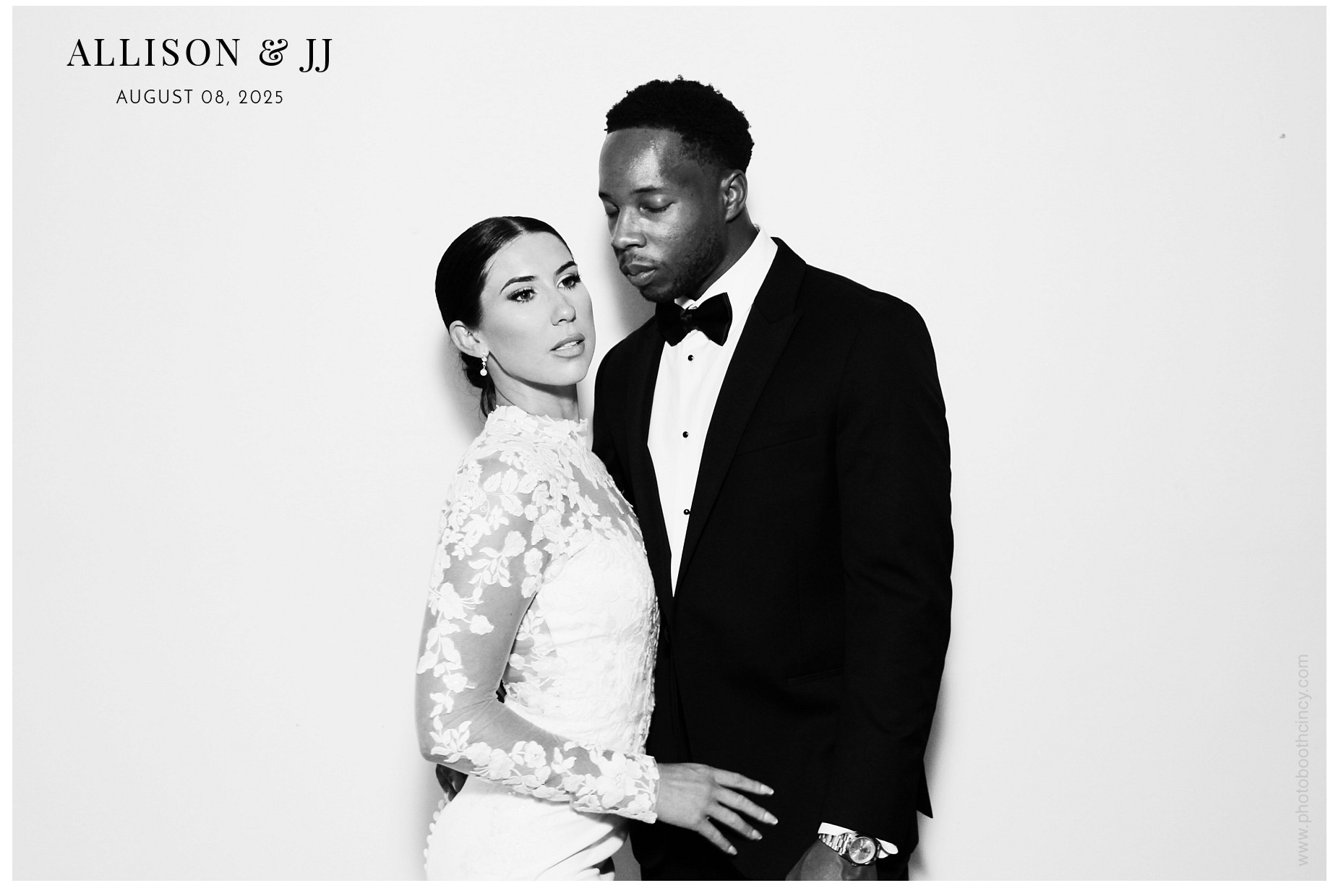Allison & JJ | View more photos from the event at gallery.photoboothcincy.com/u/PhotoBoothCincy/Allison-JJ