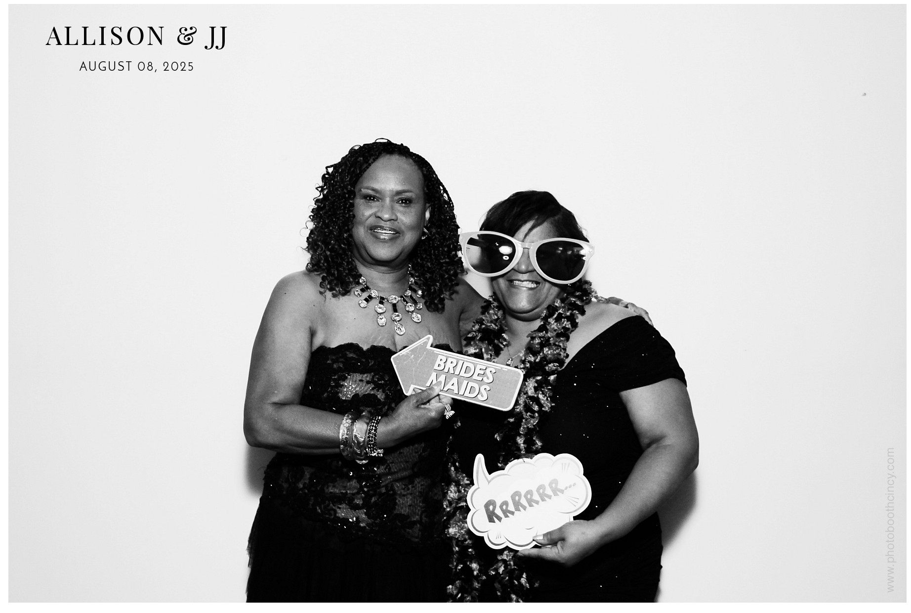 Allison & JJ | View more photos from the event at gallery.photoboothcincy.com/u/PhotoBoothCincy/Allison-JJ