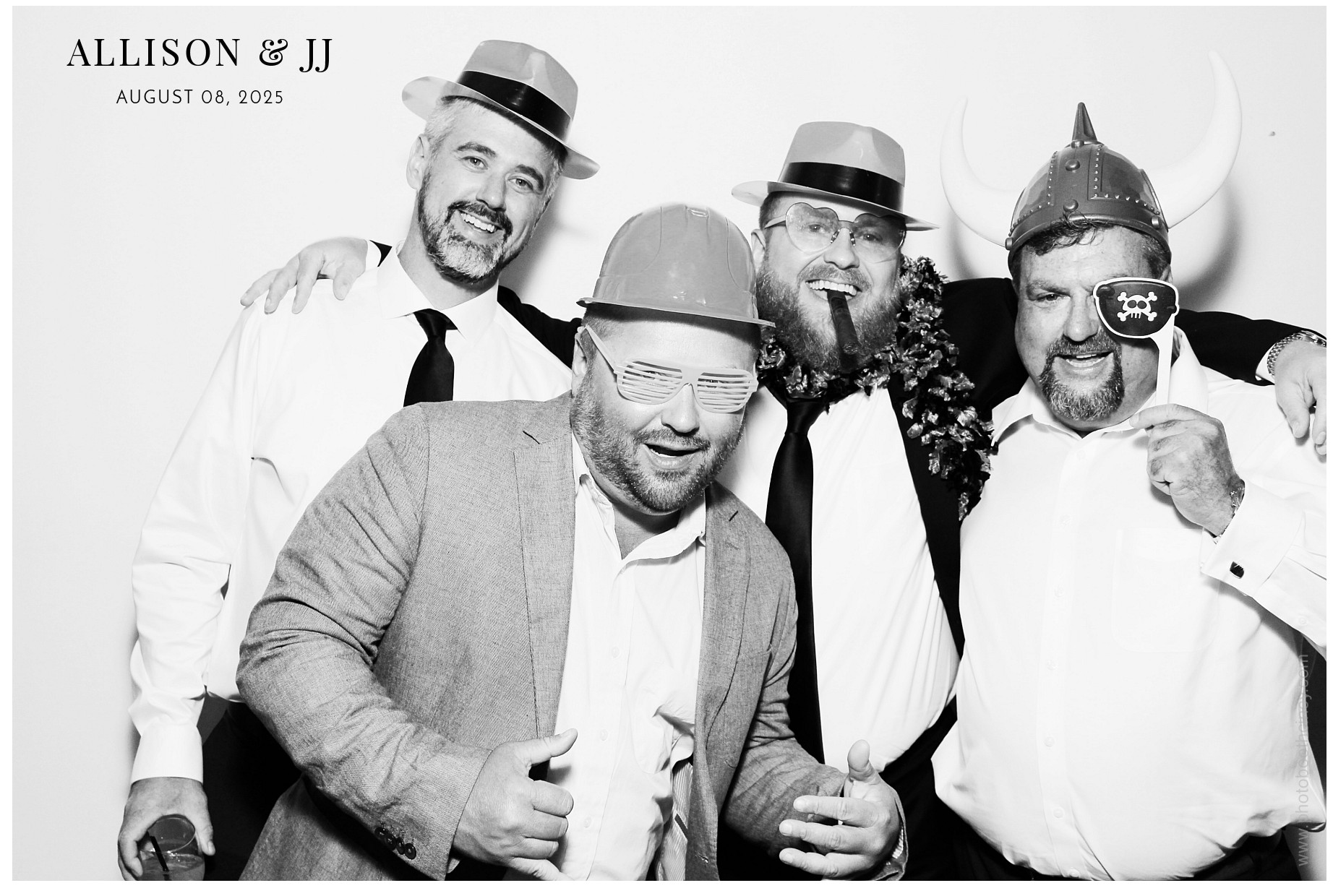 Allison & JJ | View more photos from the event at gallery.photoboothcincy.com/u/PhotoBoothCincy/Allison-JJ
