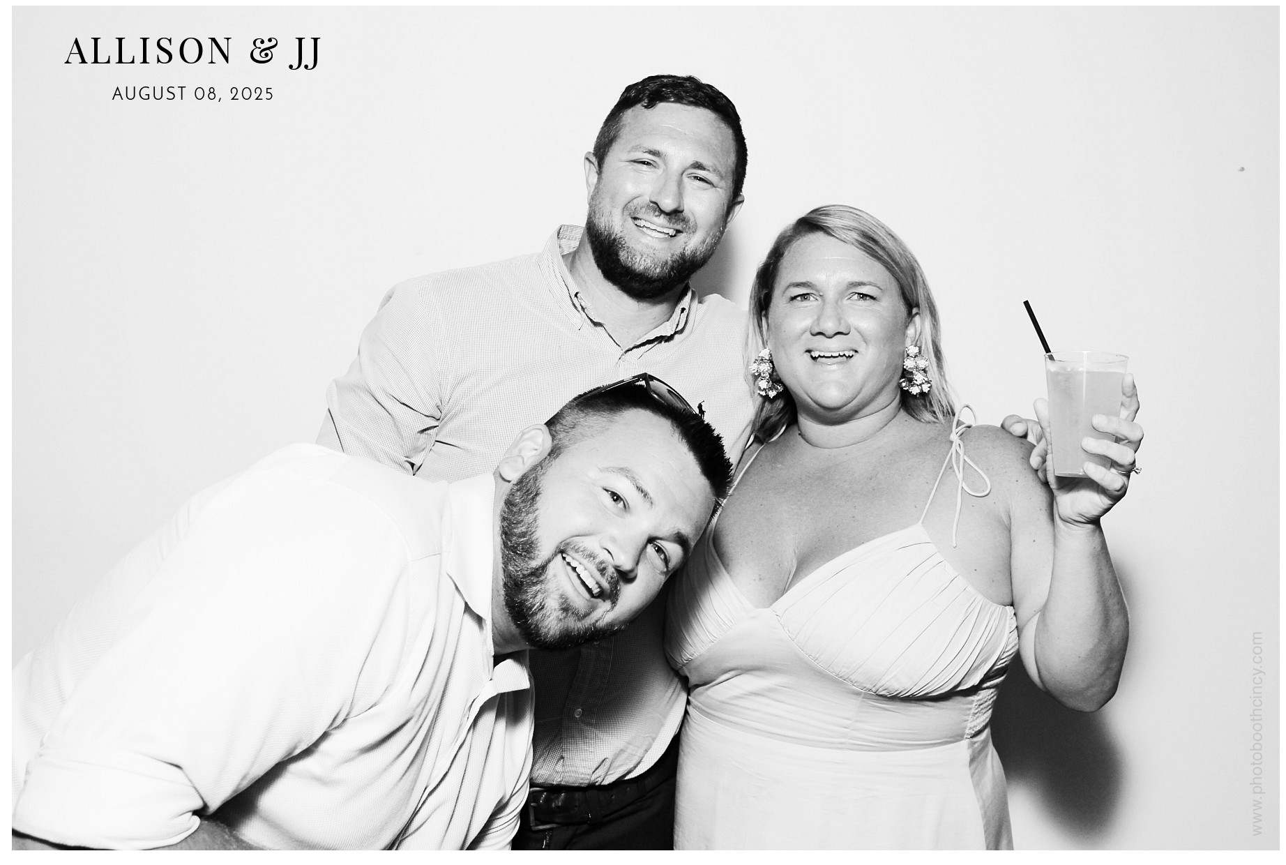 Allison & JJ | View more photos from the event at gallery.photoboothcincy.com/u/PhotoBoothCincy/Allison-JJ