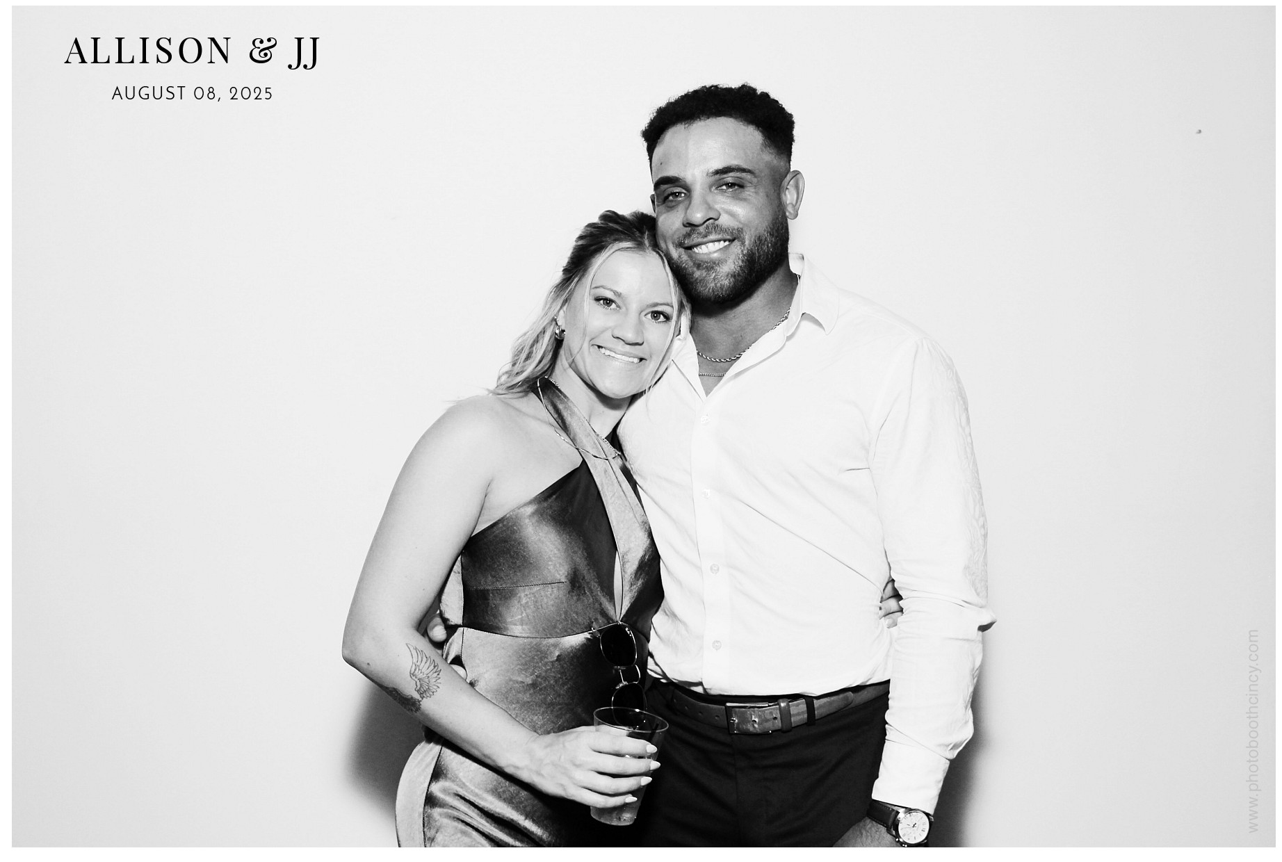 Allison & JJ | View more photos from the event at gallery.photoboothcincy.com/u/PhotoBoothCincy/Allison-JJ