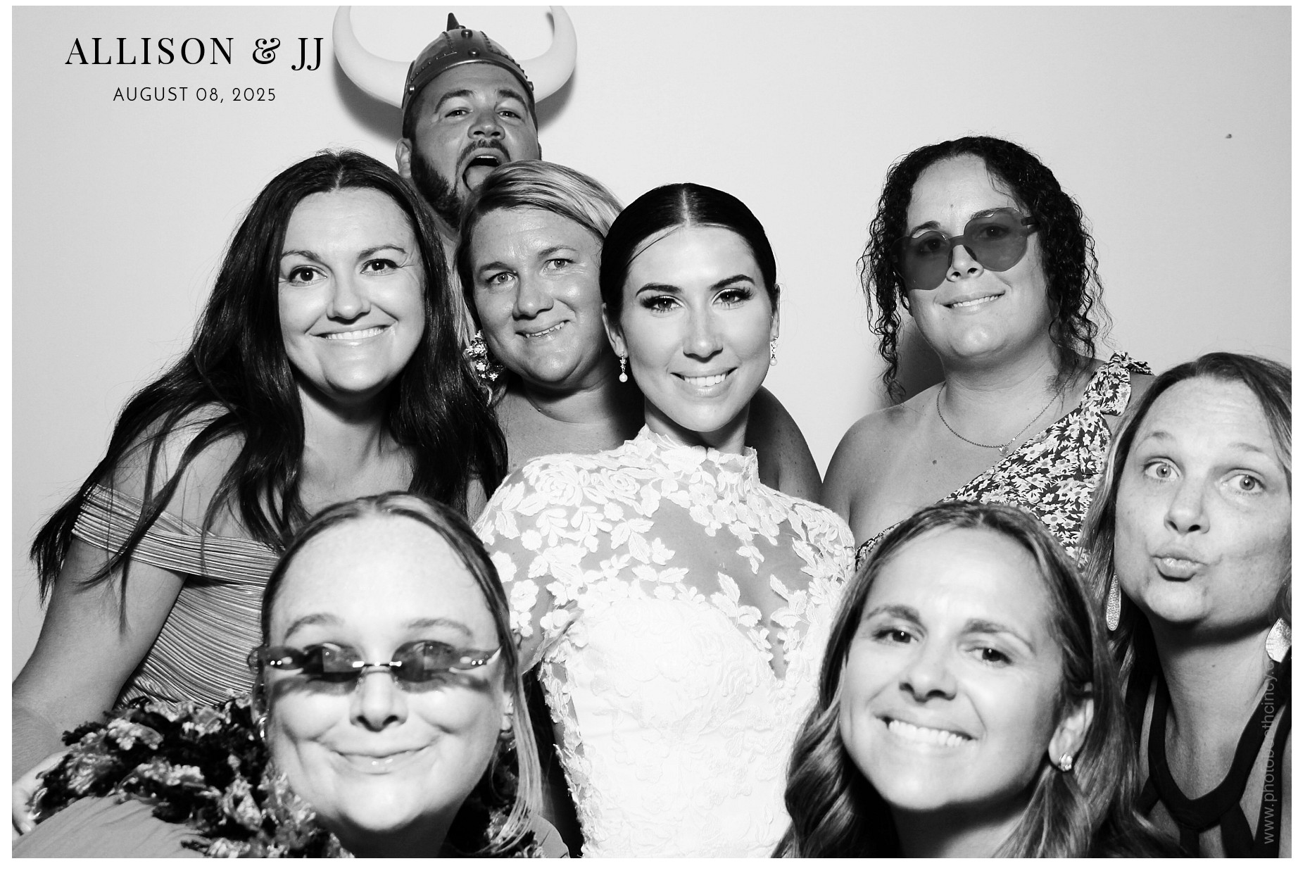 Allison & JJ | View more photos from the event at gallery.photoboothcincy.com/u/PhotoBoothCincy/Allison-JJ