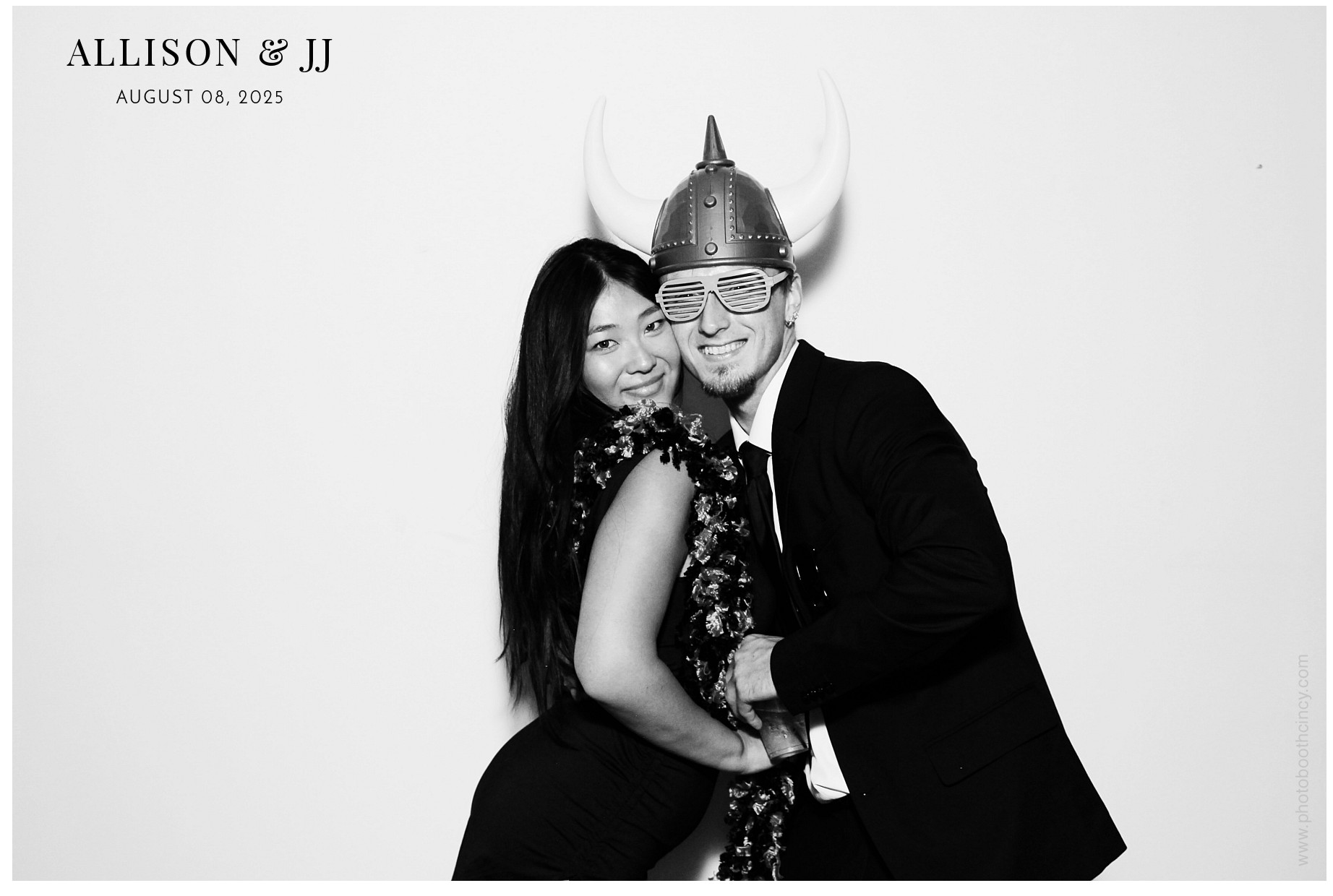 Allison & JJ | View more photos from the event at gallery.photoboothcincy.com/u/PhotoBoothCincy/Allison-JJ