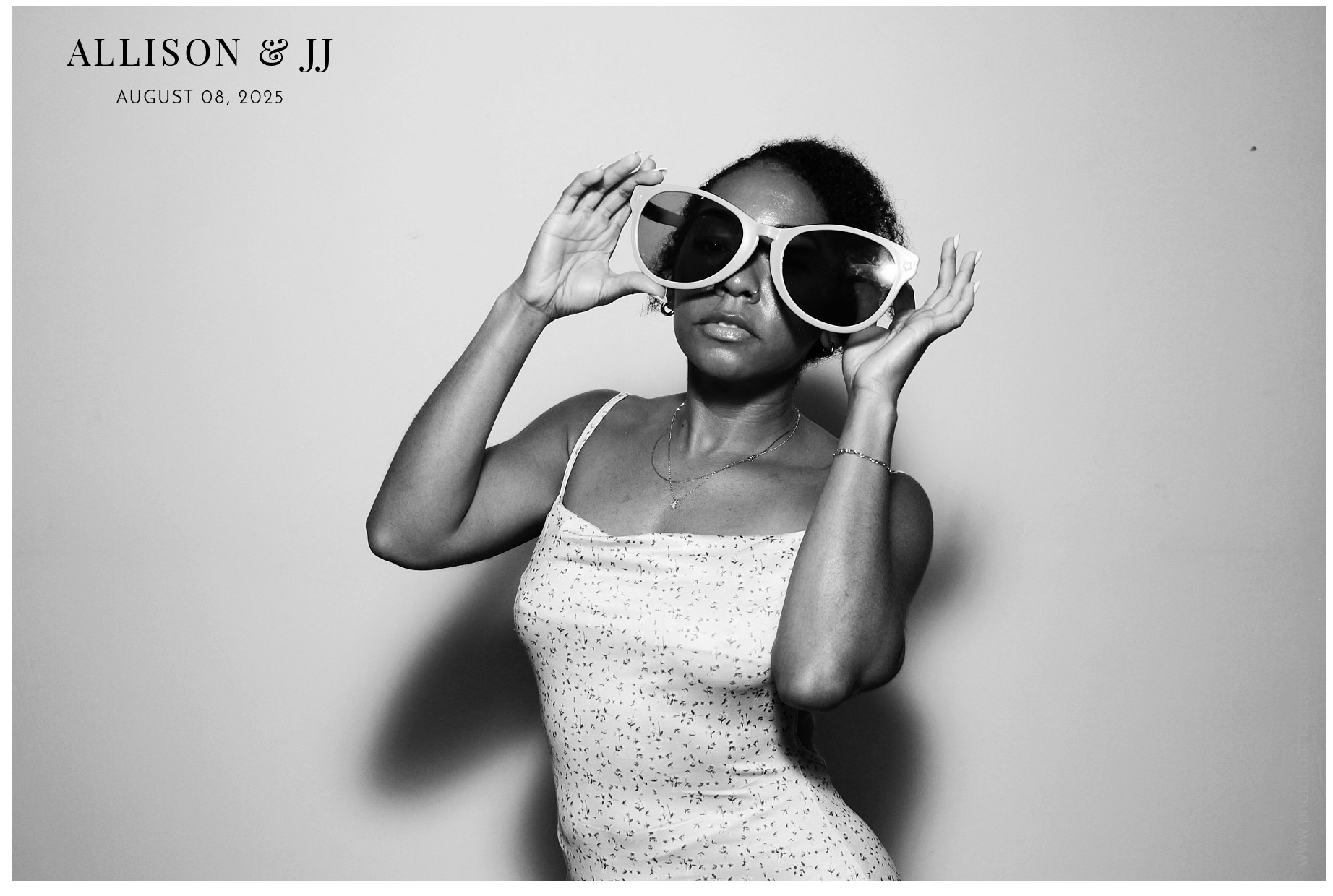Allison & JJ | View more photos from the event at gallery.photoboothcincy.com/u/PhotoBoothCincy/Allison-JJ